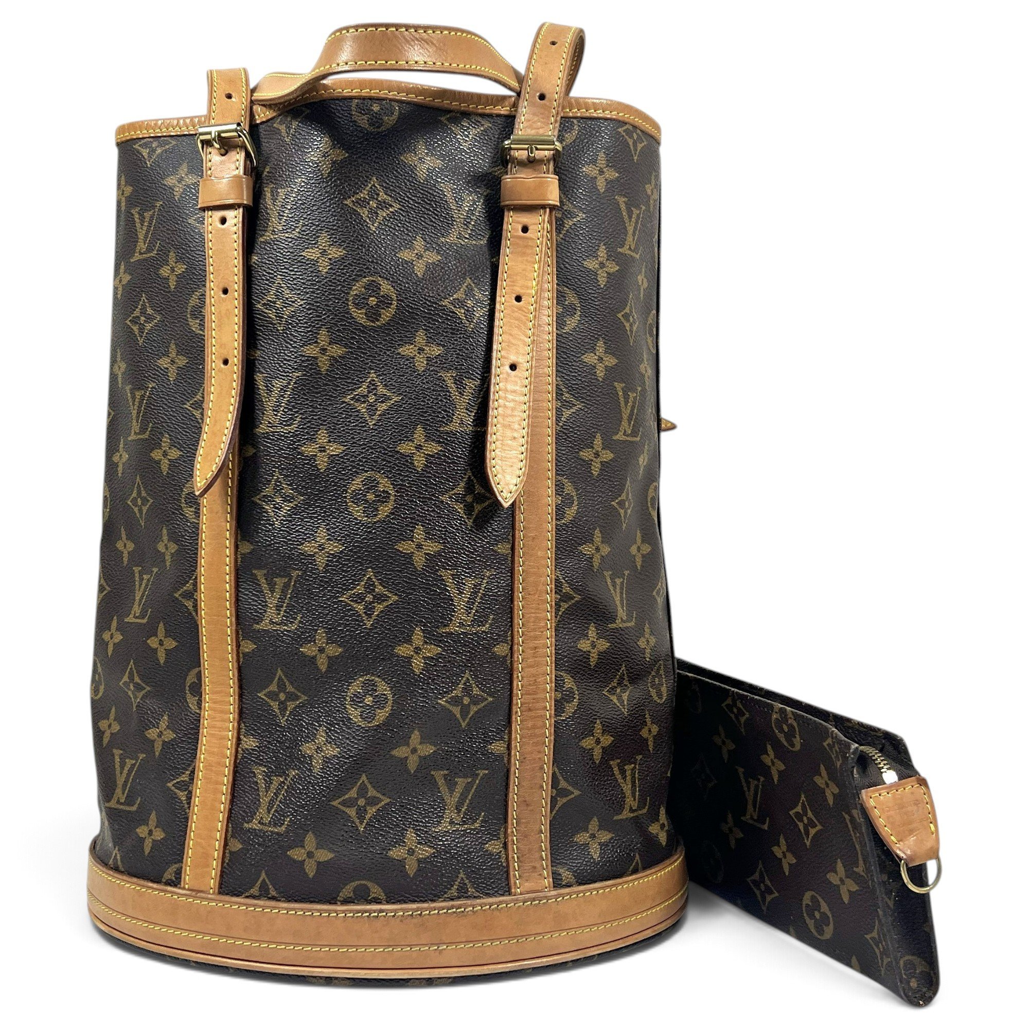 Bucket leather handbag