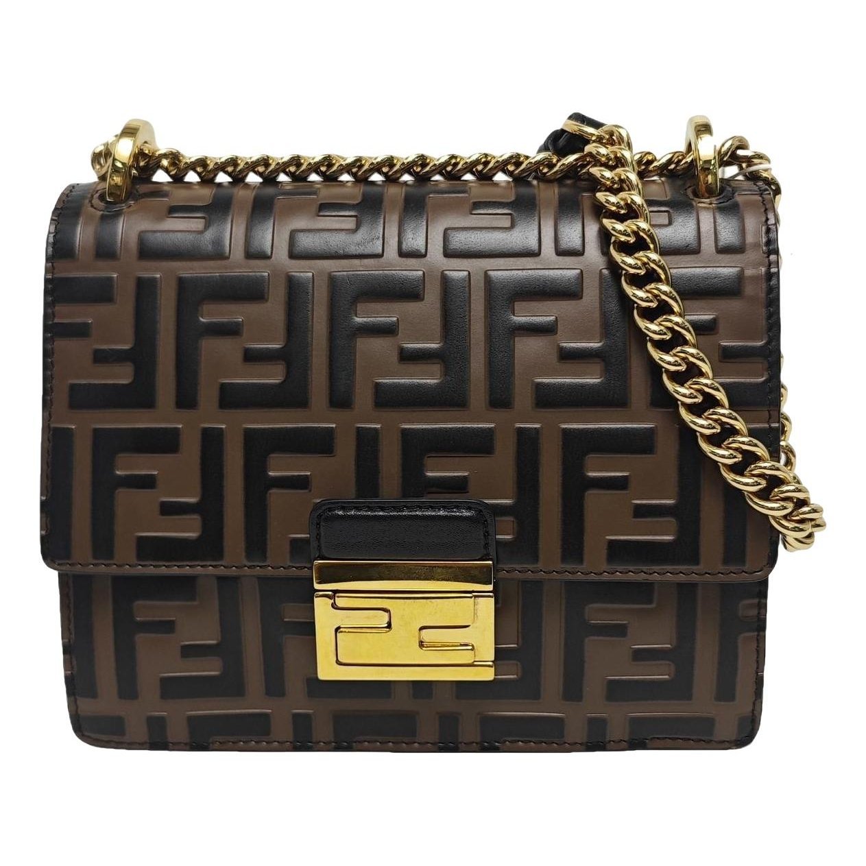 Kan U leather handbag