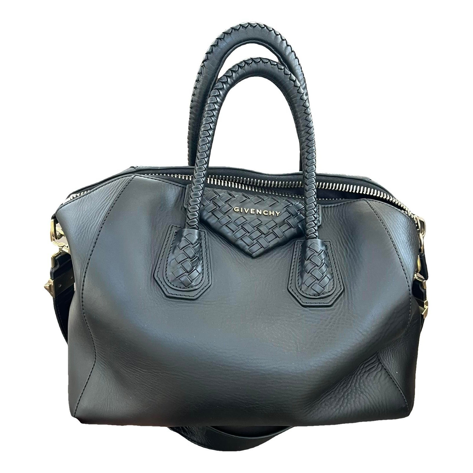 Antigona leather handbag