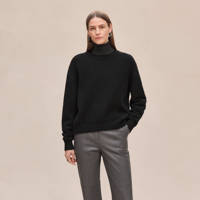 Noir Cashmere Long-sleeve Sweater