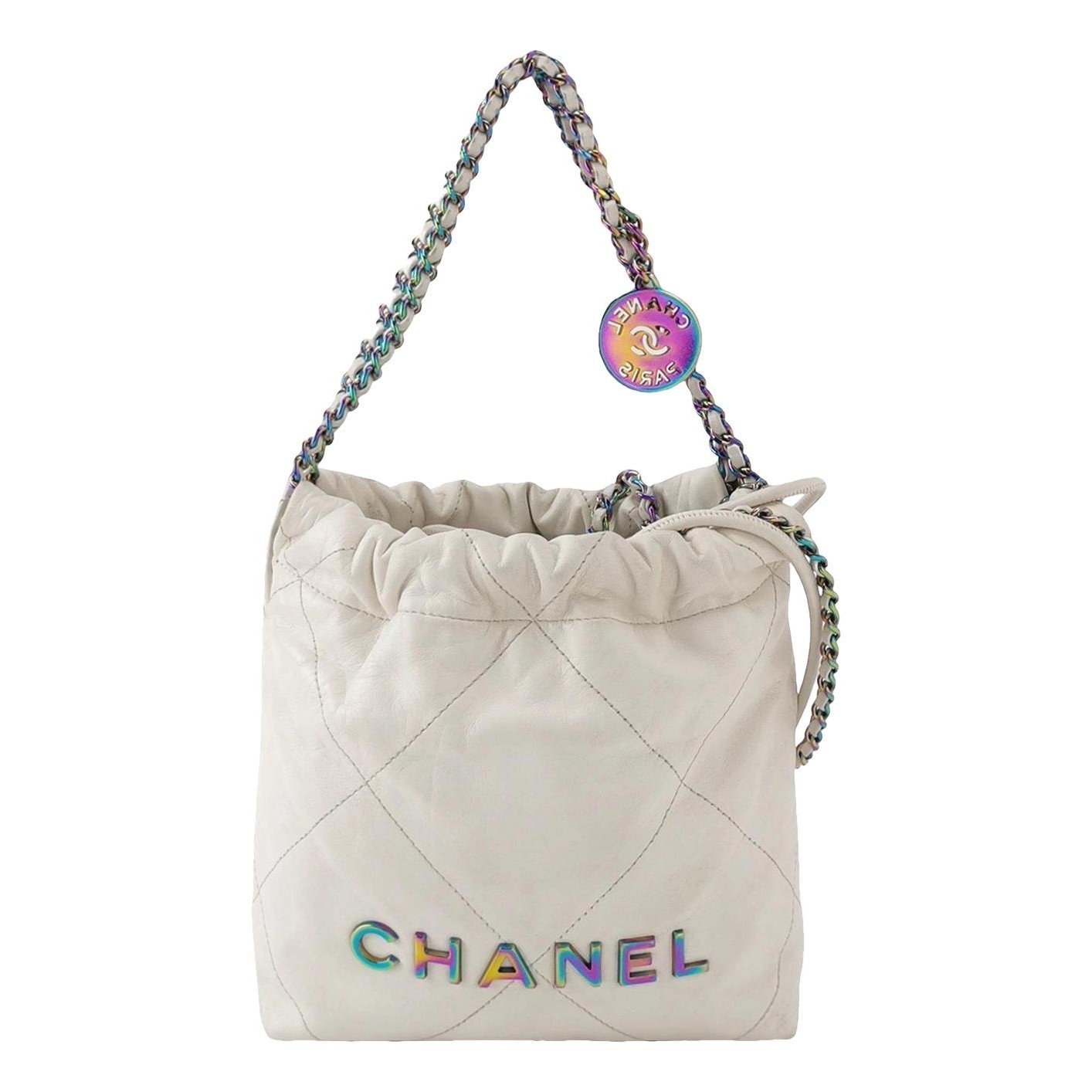 Chanel 22 leather bag