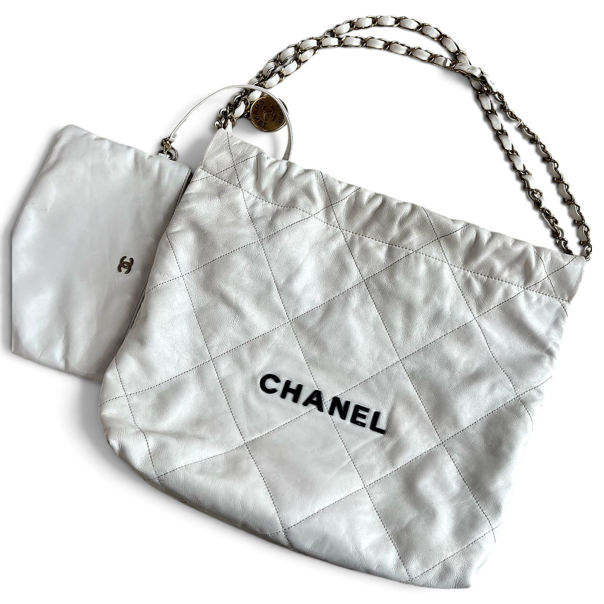 Chanel 22 leather handbag