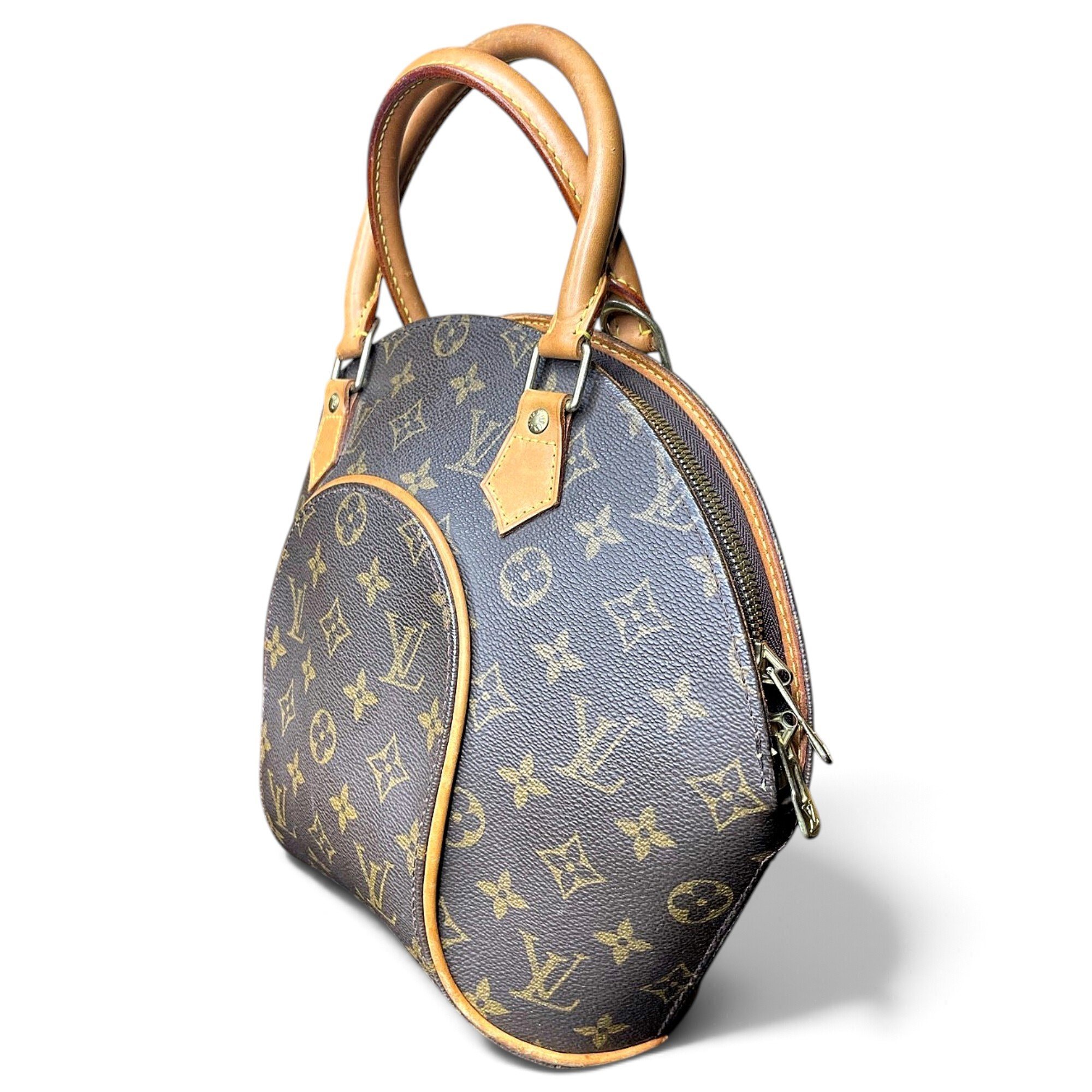 Louis Vuitton Ellipse leather handbag