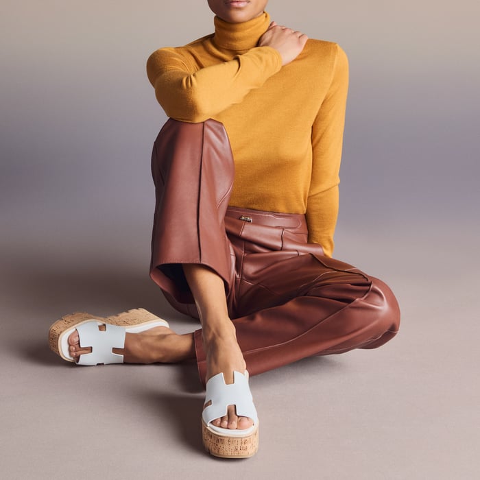 Blanc Eze 30 Sandal