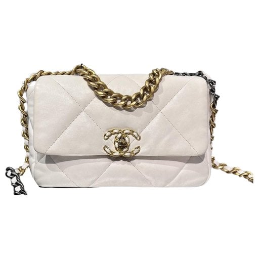 Chanel 19 leather handbag