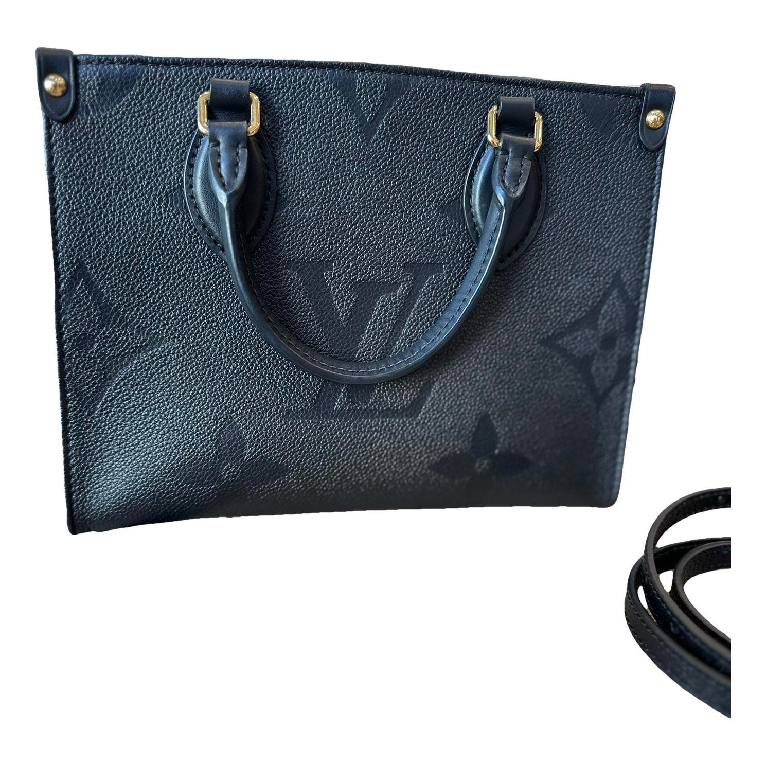 Onthego leather tote