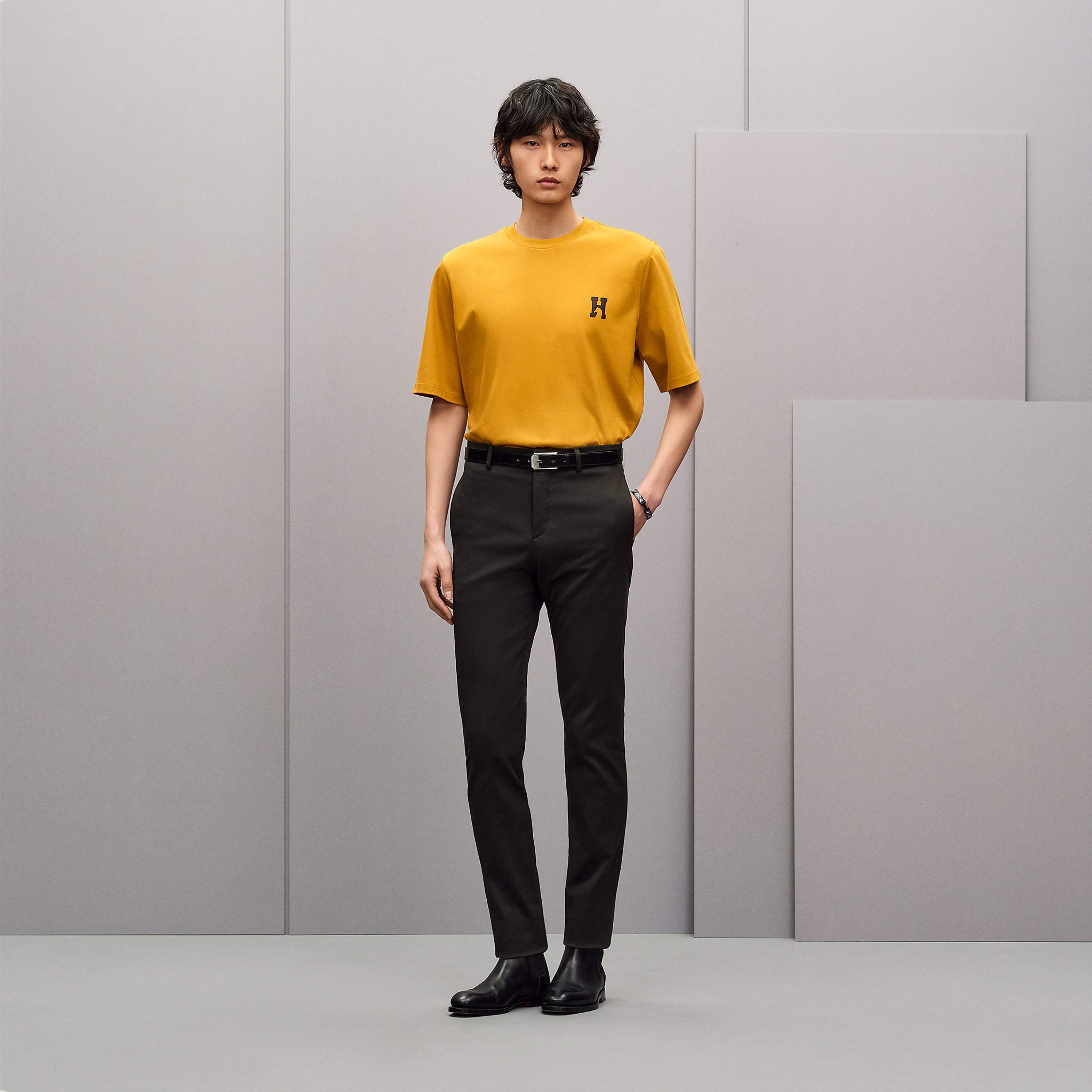 "H'Cheval" t-shirt with leather detail