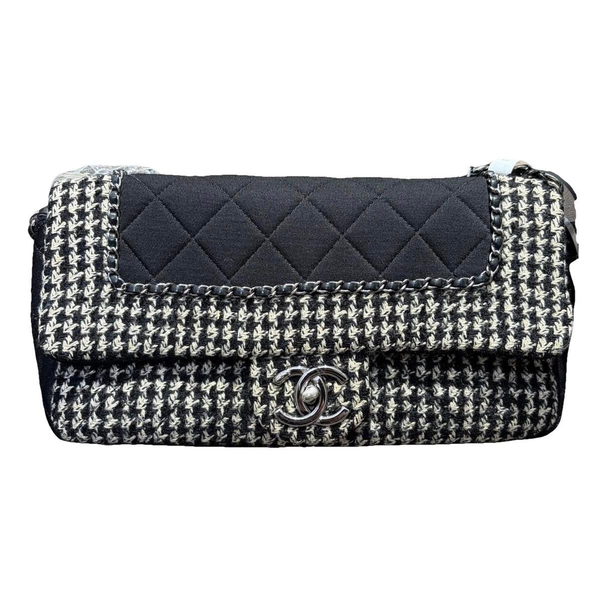 Timeless/Classique tweed crossbody bag