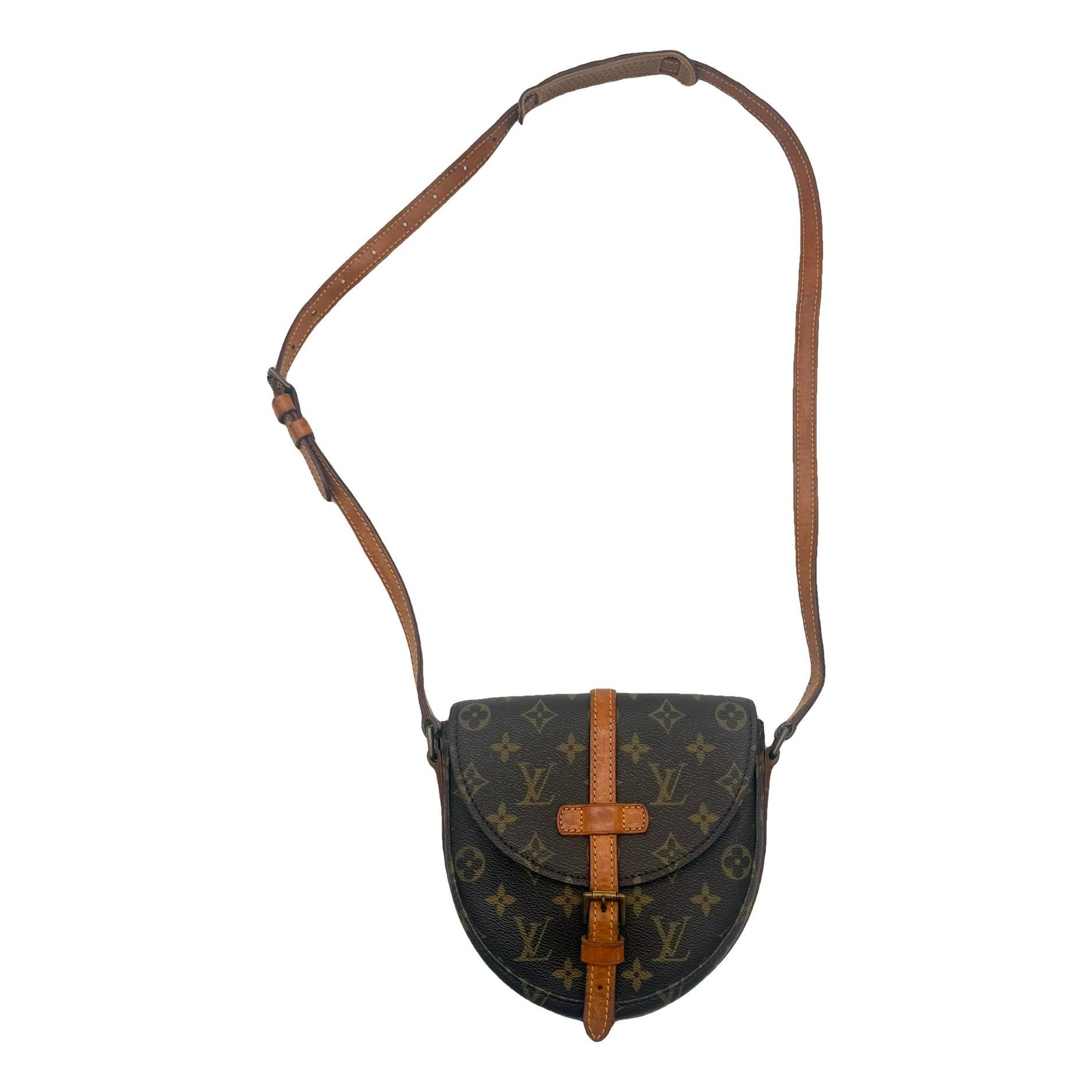 Chantilly leather crossbody bag