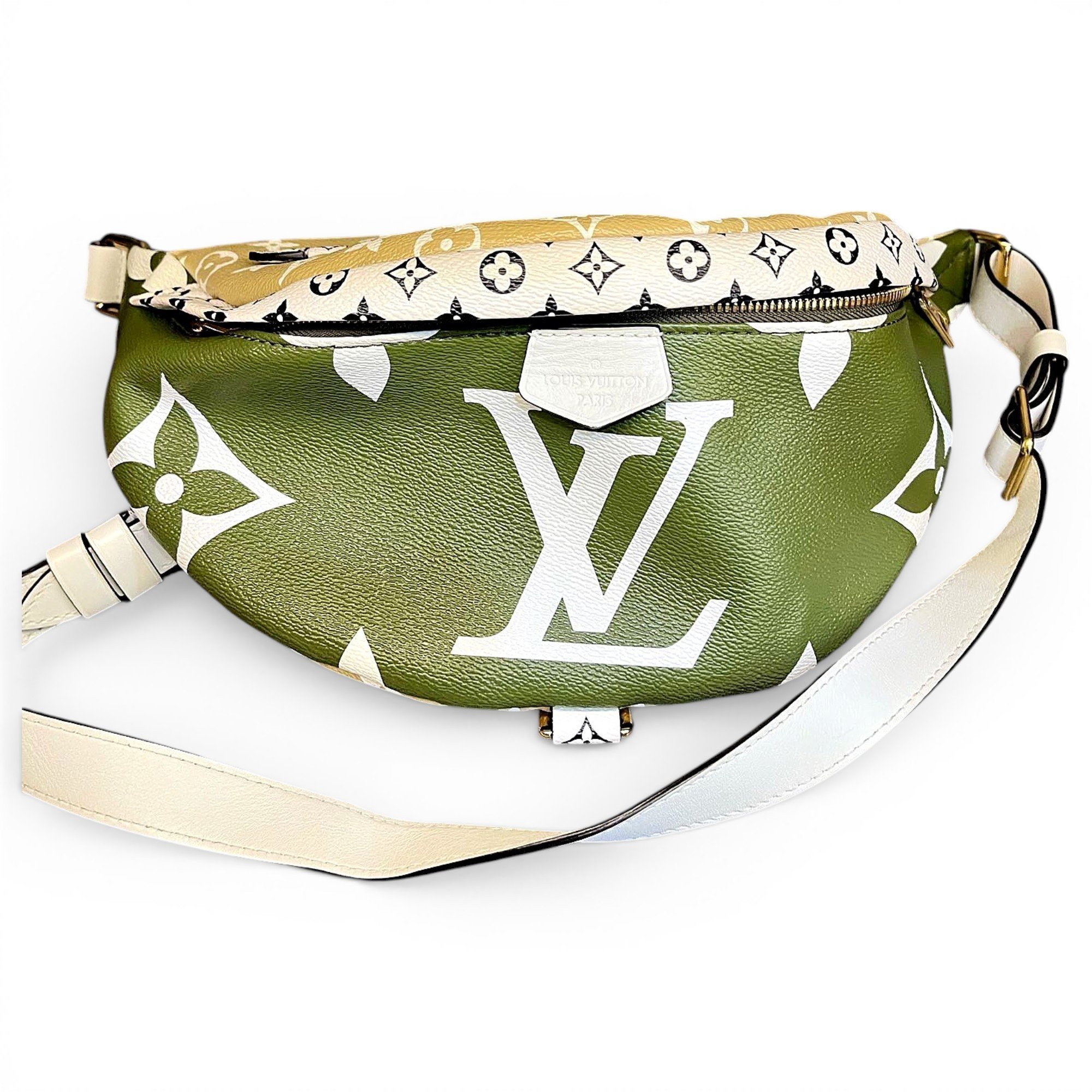 Louis Vuitton Bum Bag / Sac Ceinture leather handbag