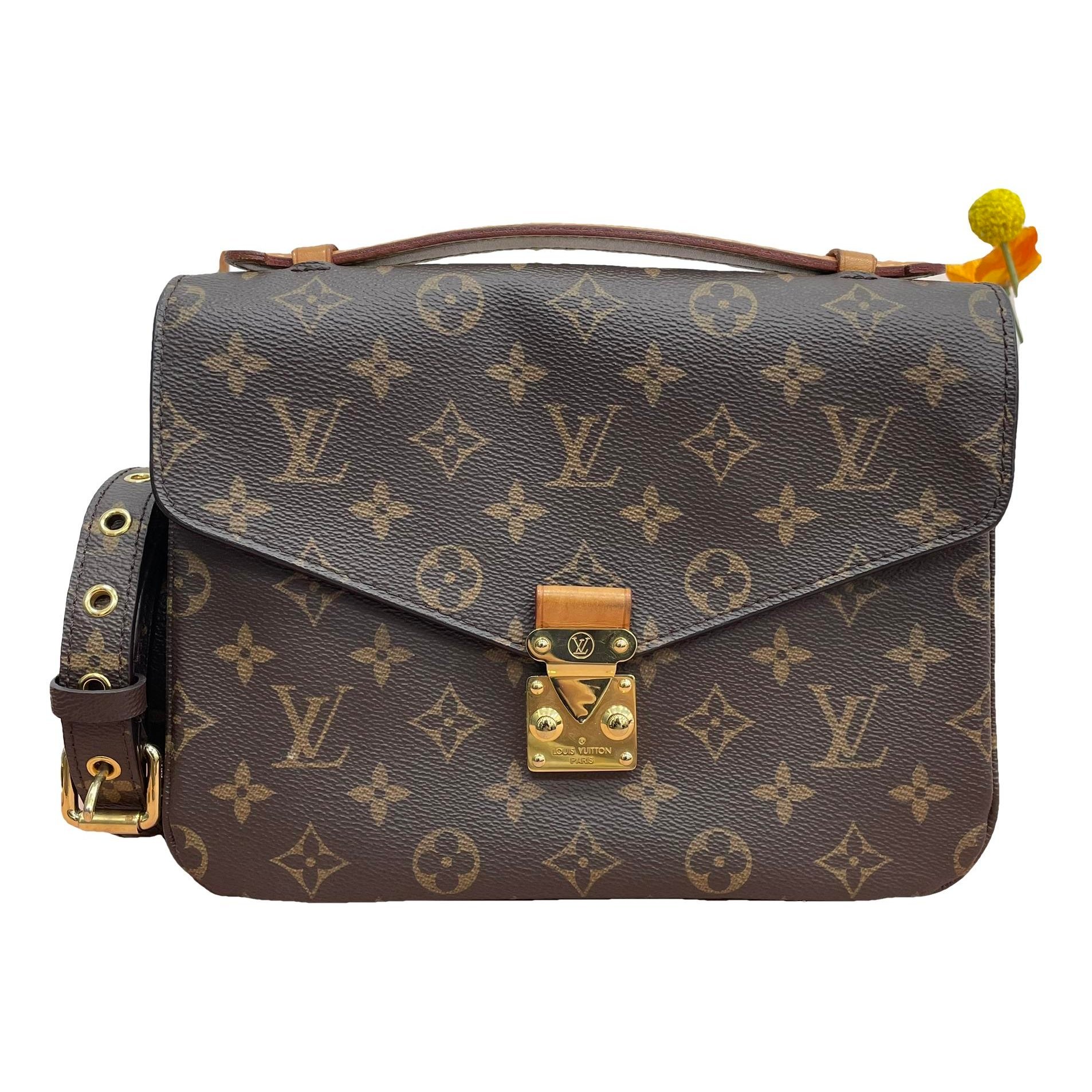 Metis leather handbag