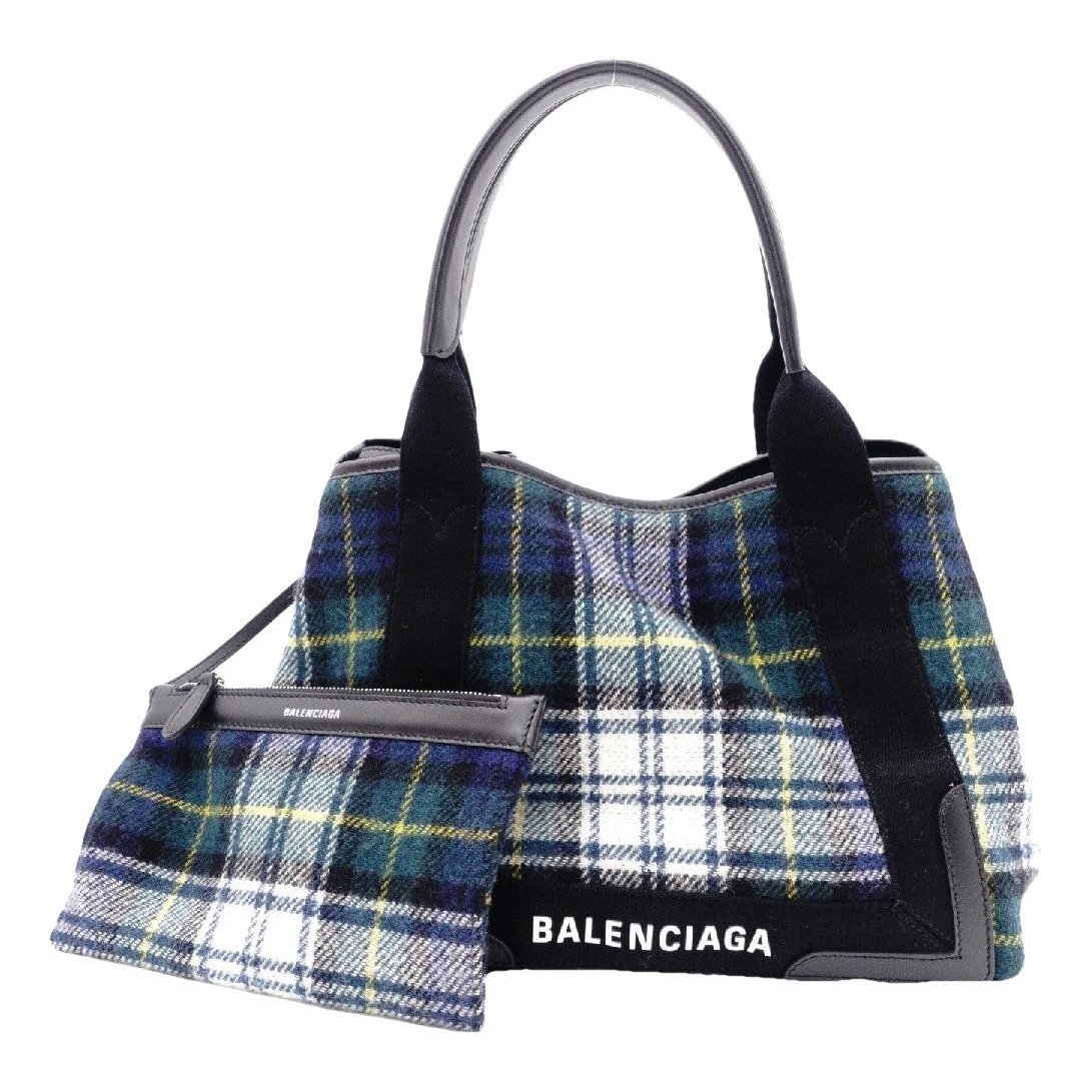 Wool handbag