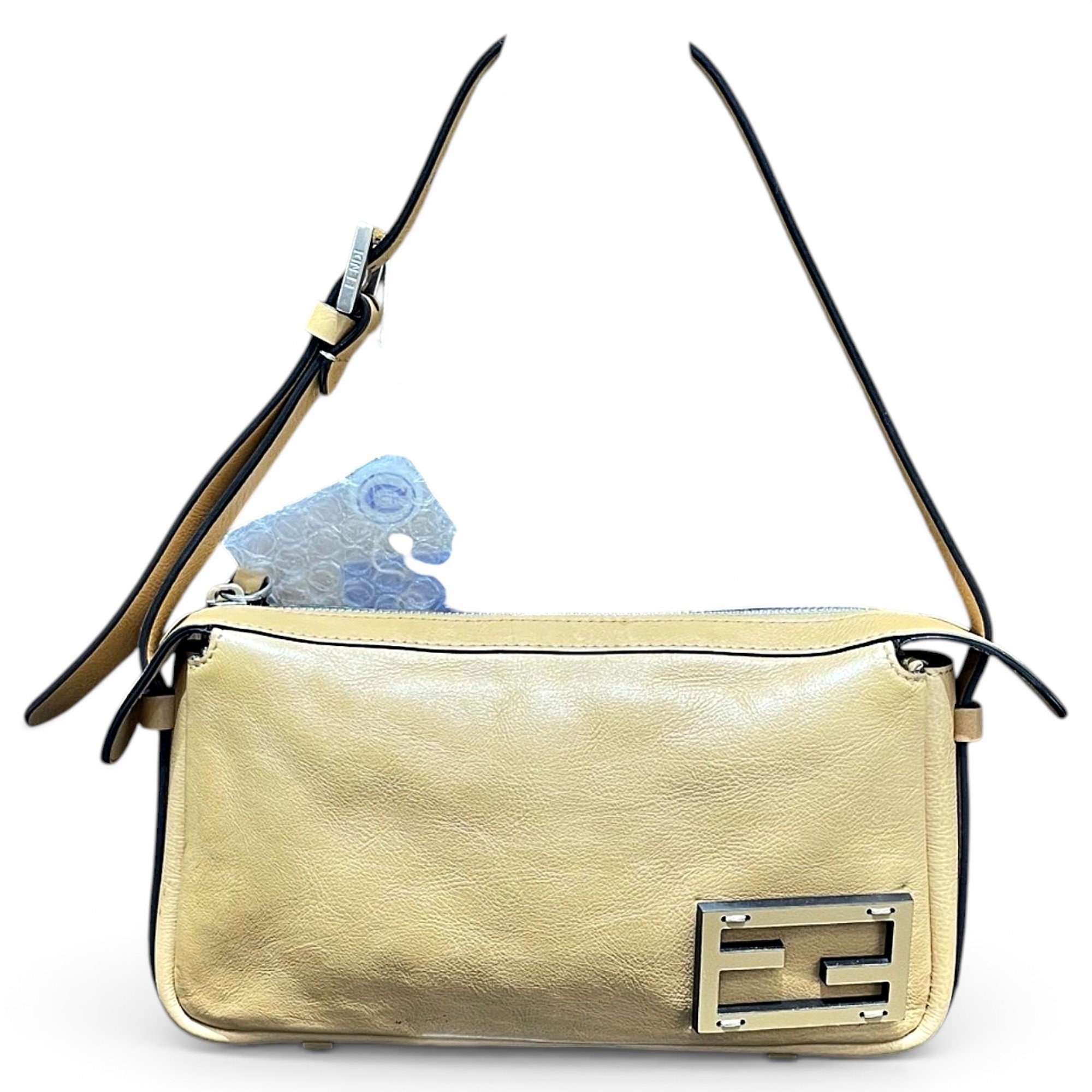 Baguette leather handbag