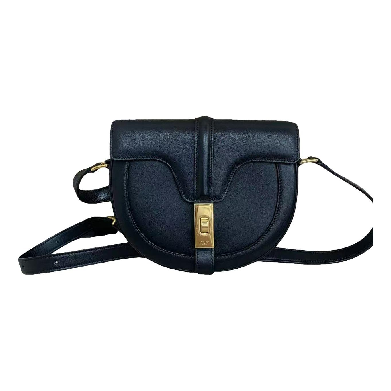 SAC 16 BESACE leather handbag
