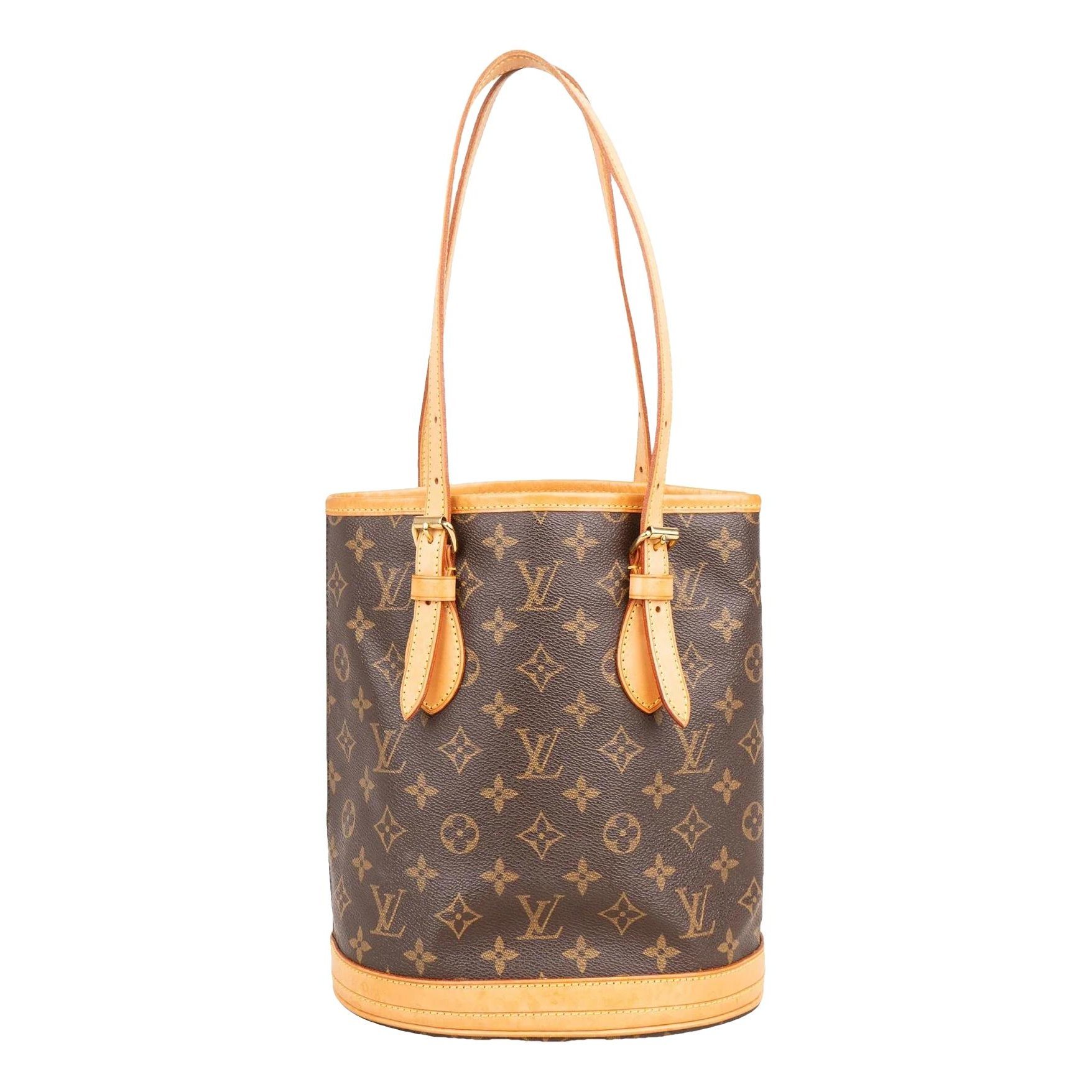 Bucket leather handbag