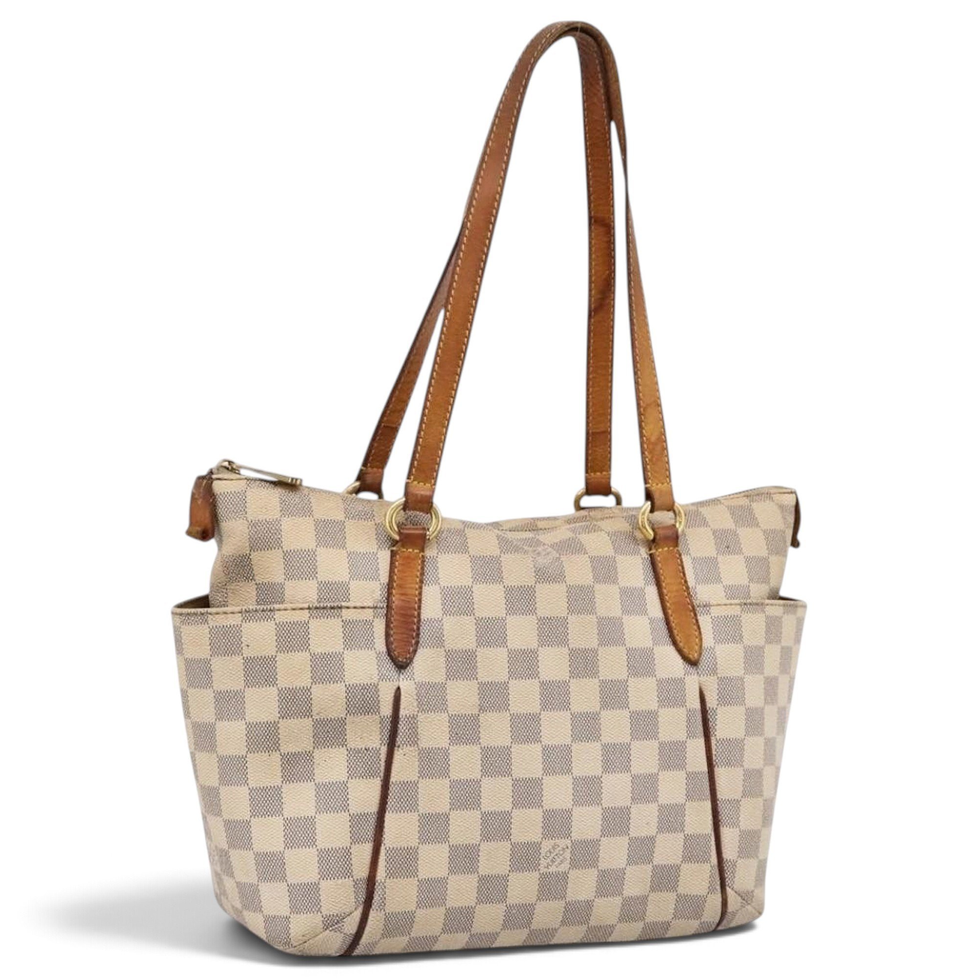 Totally leather tote