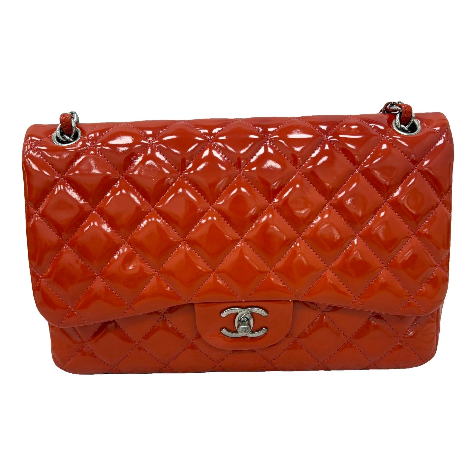Timeless/Classique patent leather handbag