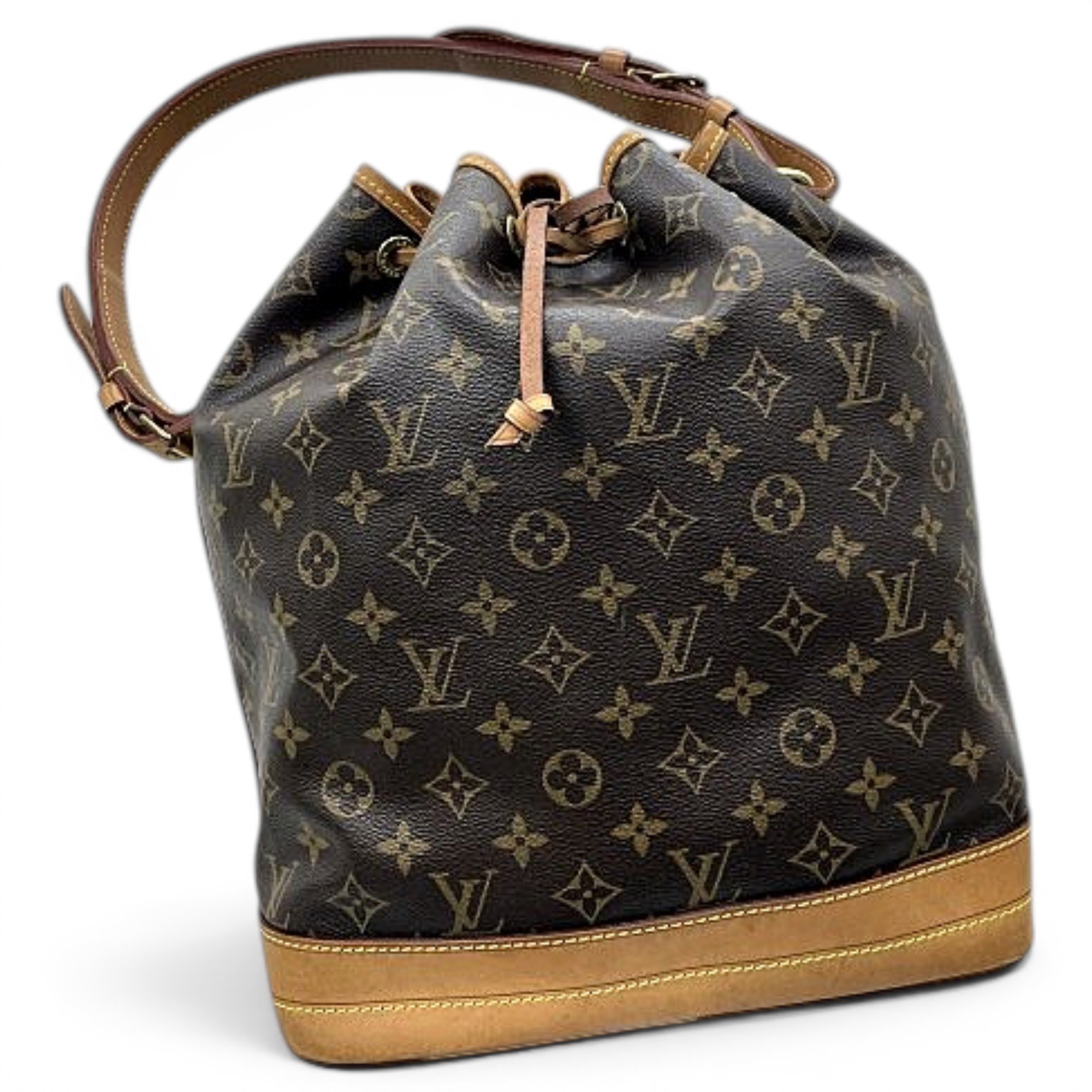 Noé leather handbag