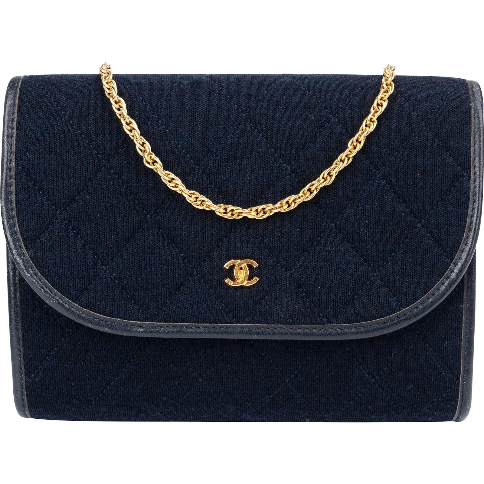Timeless/Classique leather crossbody bag