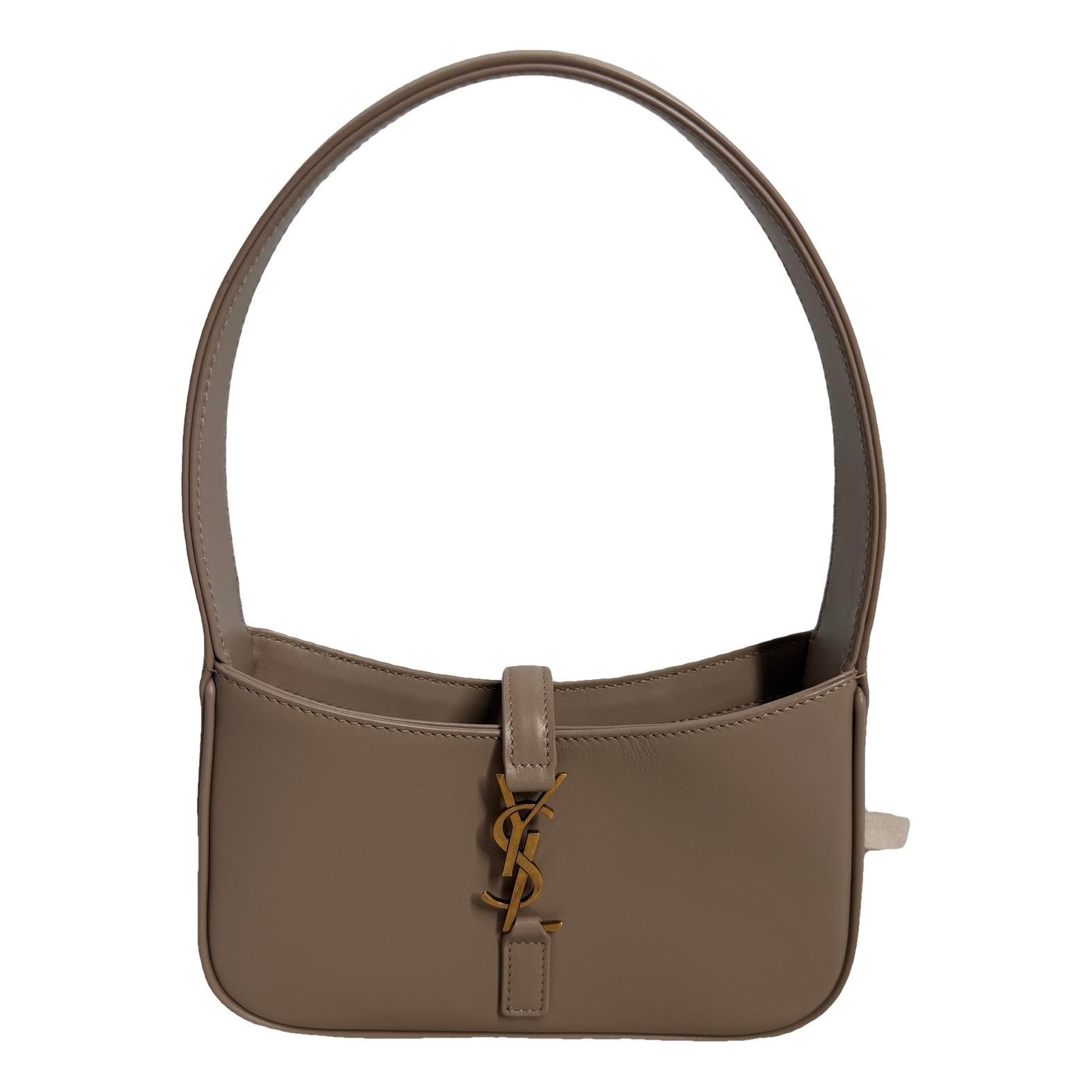 Le 5 à 7 leather handbag