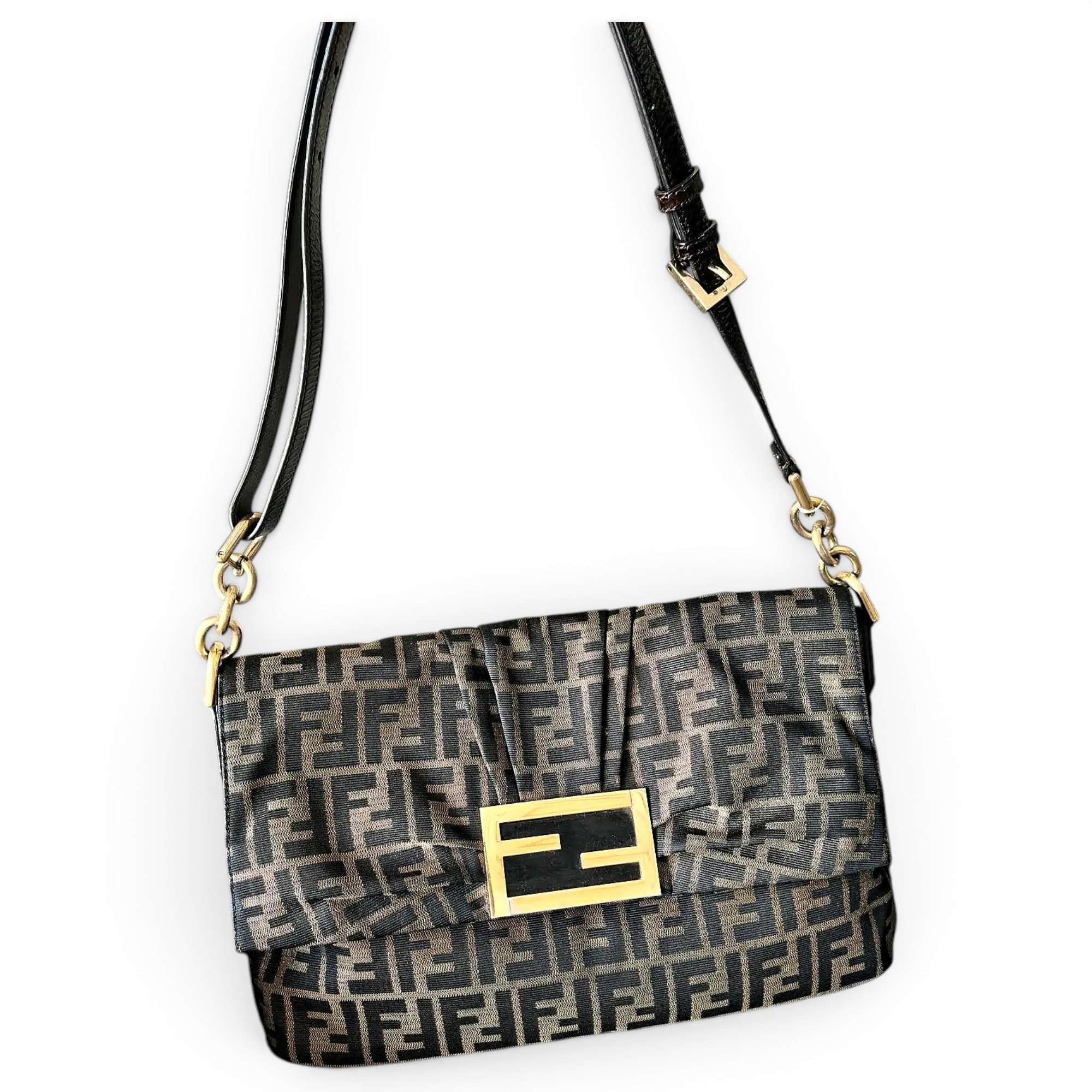Baguette cloth handbag