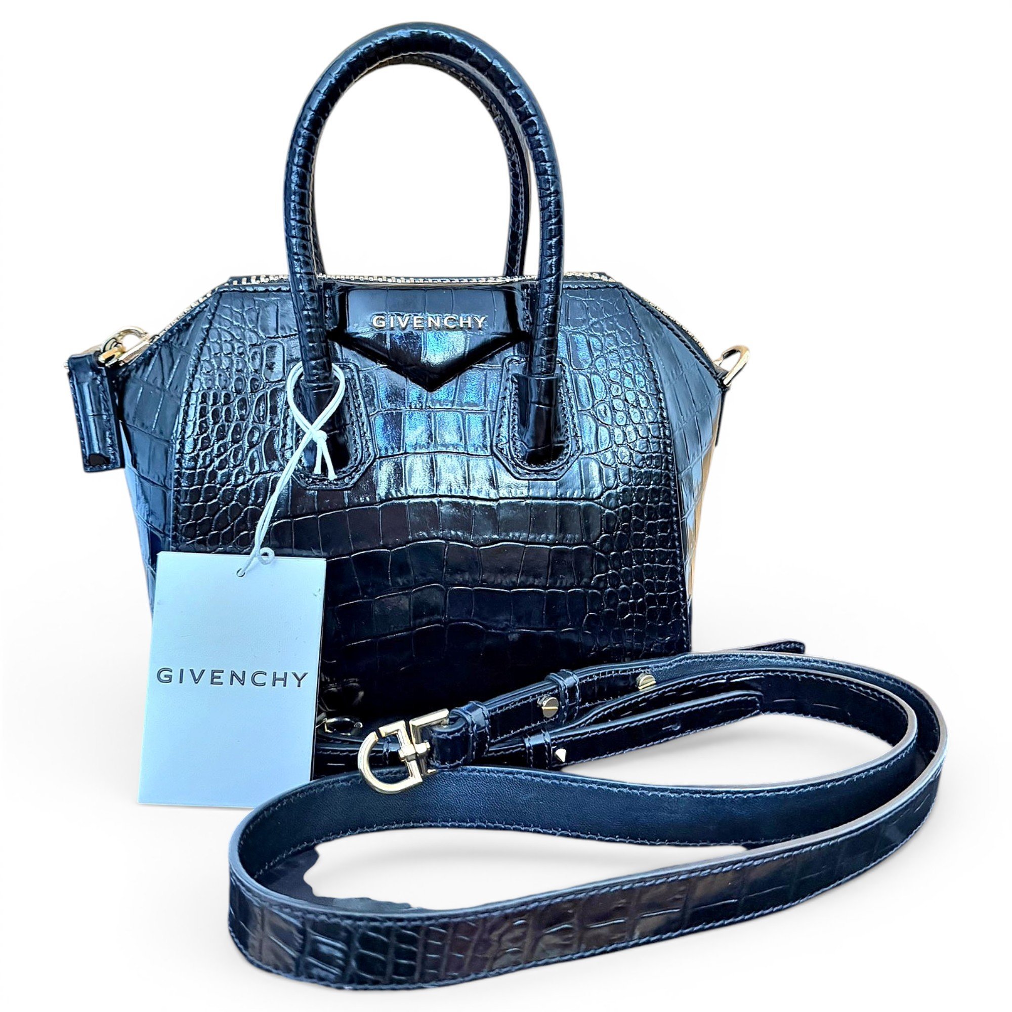 Antigona leather handbag