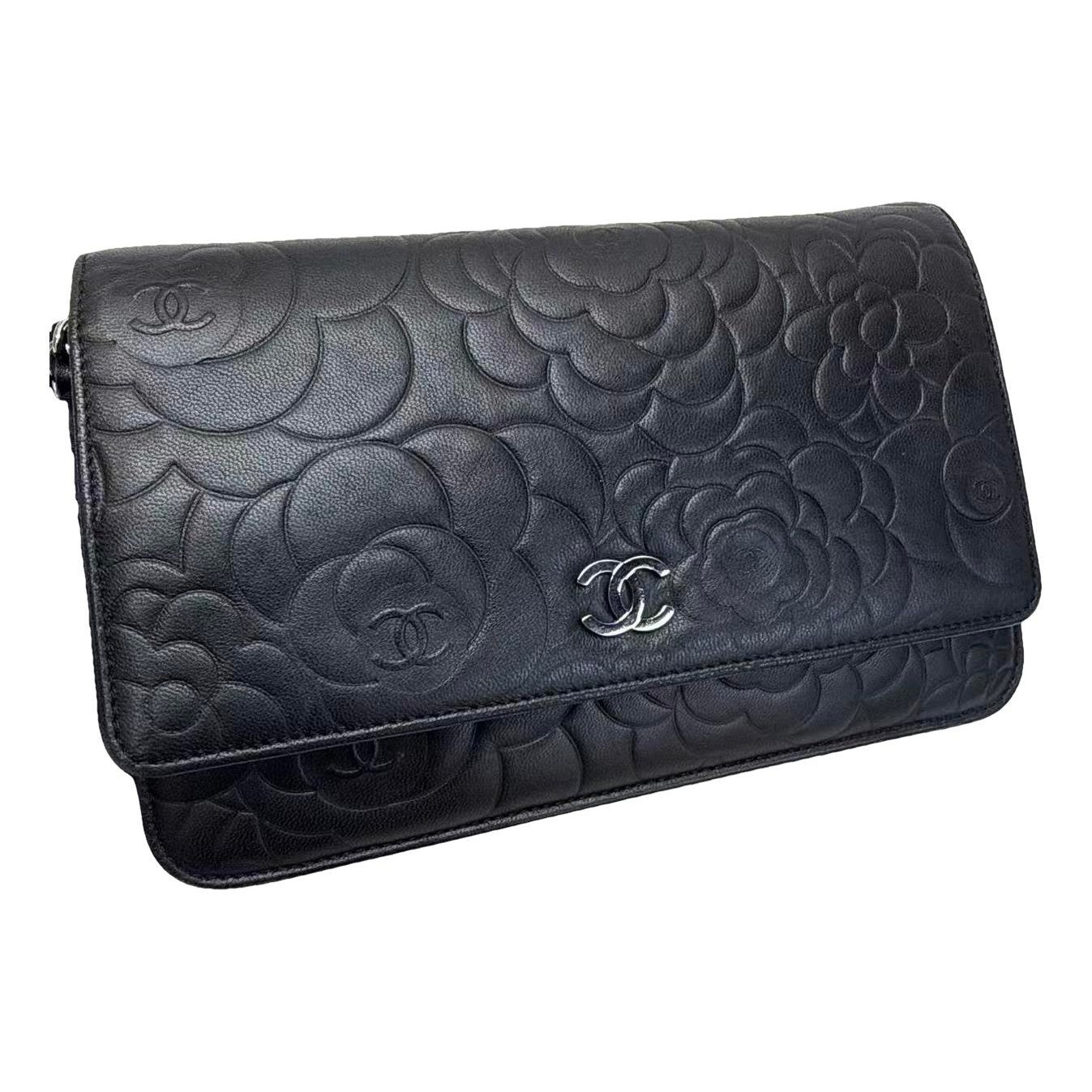 Wallet On Chain Timeless/Classique leather crossbody bag