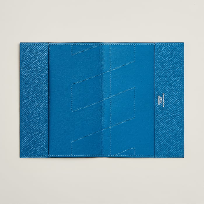 H-tag Passport Holder