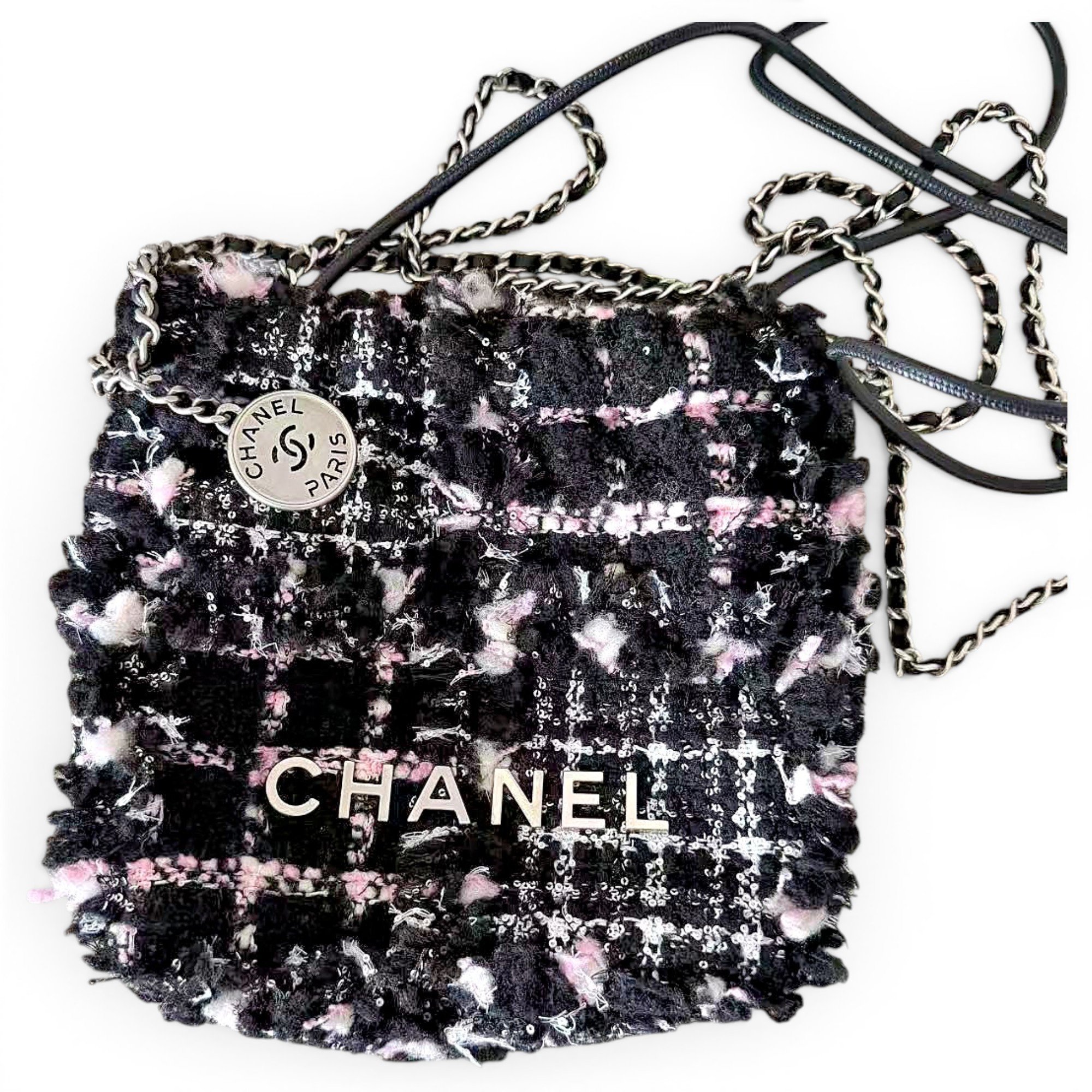 Chanel 22 tweed crossbody bag
