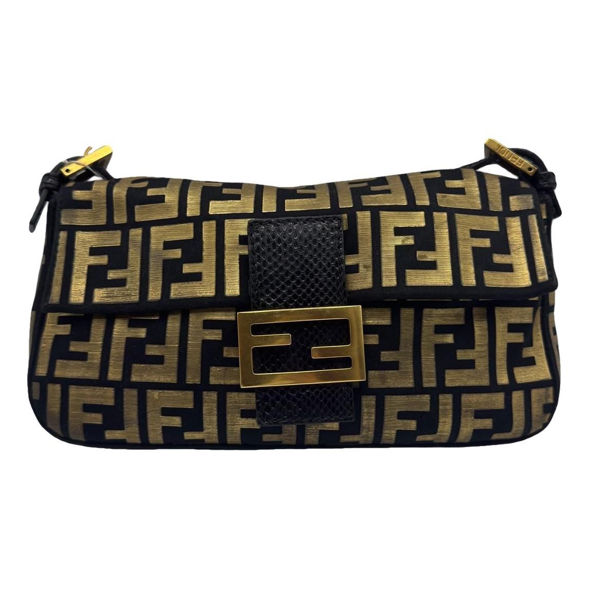 Baguette cloth handbag