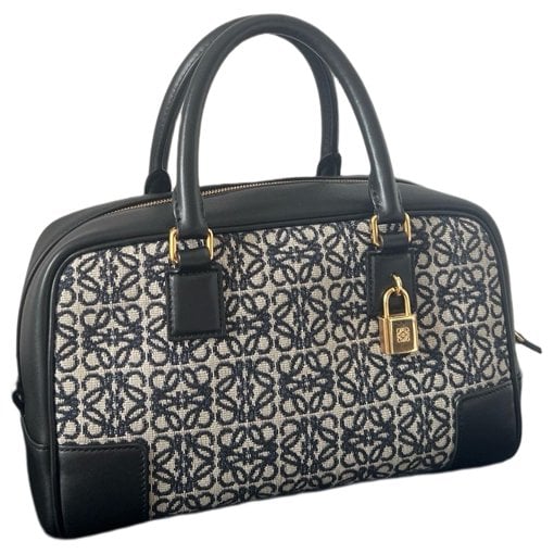Amazona leather handbag