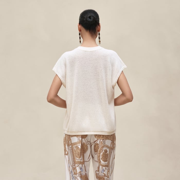 Blanc Naturel Cashmere "l'Enseigne Du Sellier" Sleeveless Sweater