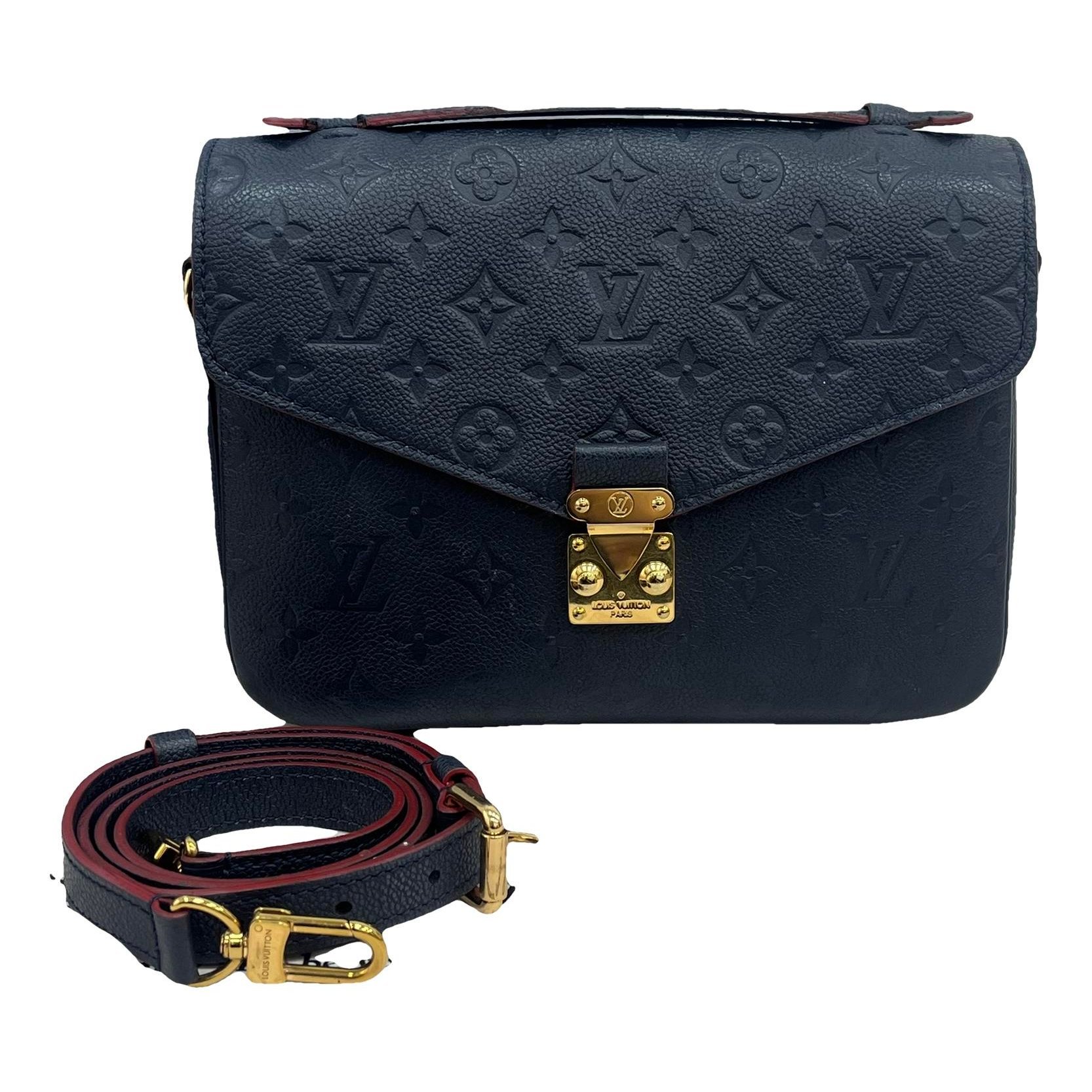 Metis leather handbag