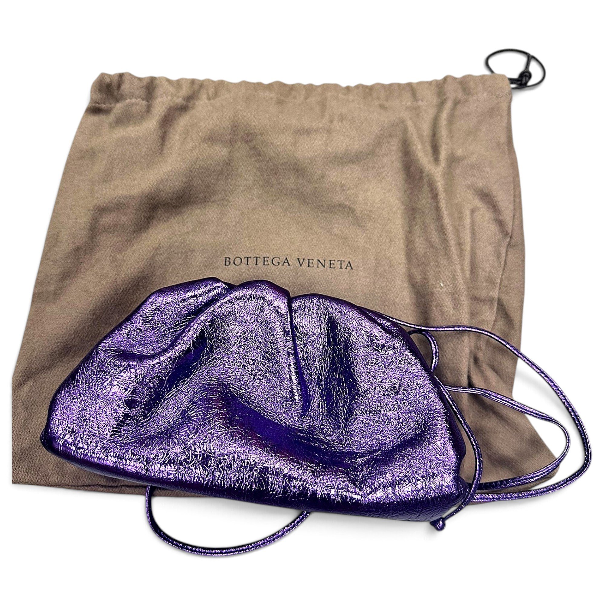 Pouch leather handbag