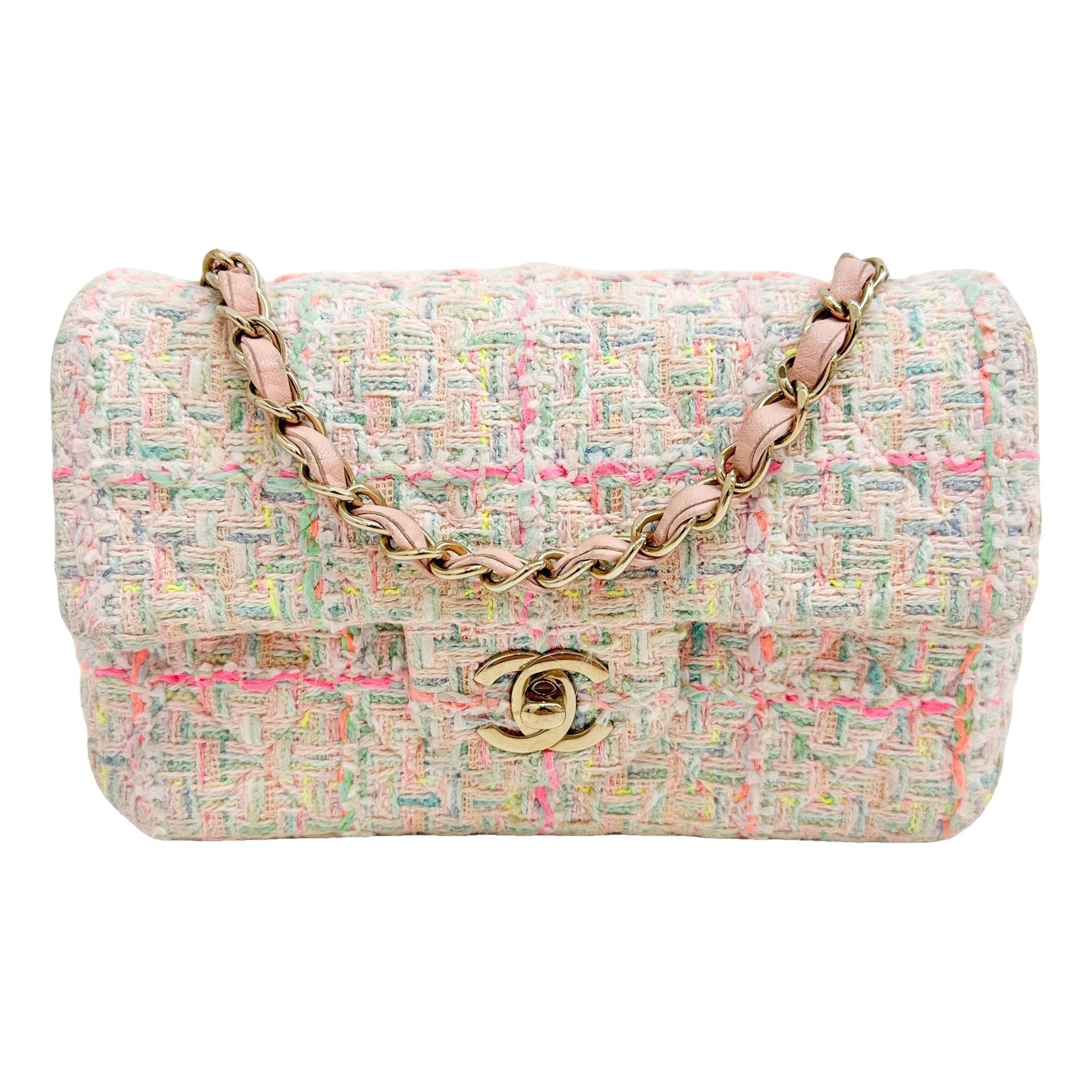 Timeless/Classique tweed crossbody bag