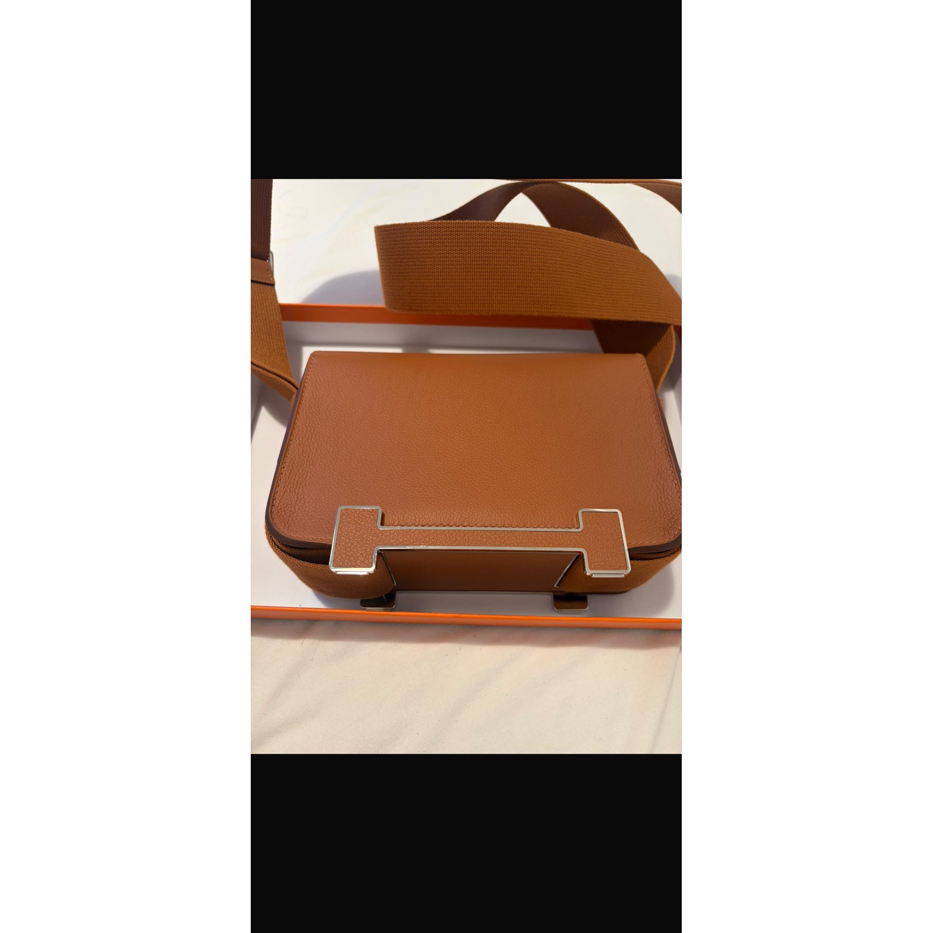 Geta leather bag