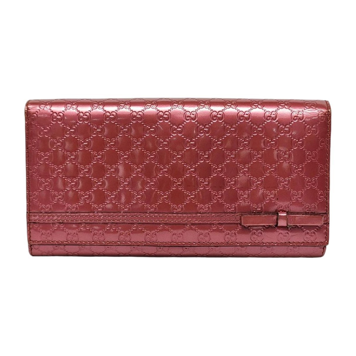 Patent leather handbag