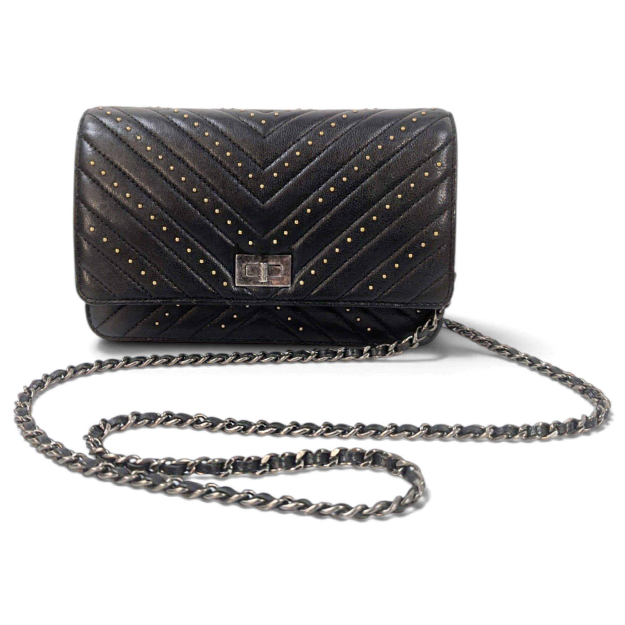 Wallet On Chain 2.55 leather crossbody bag