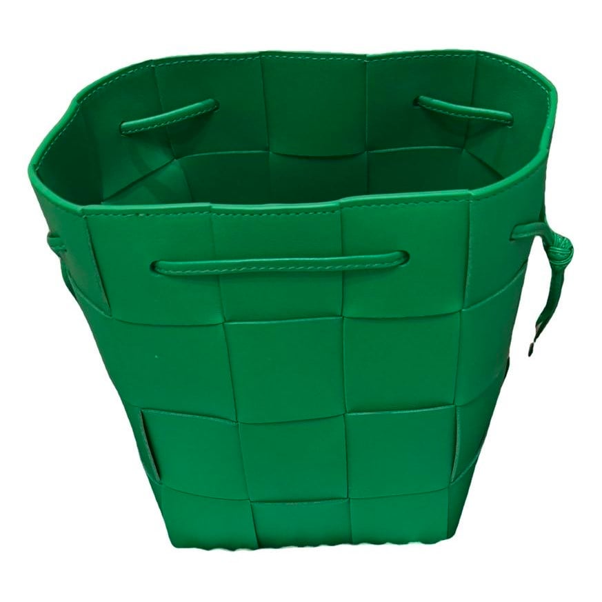 Cassette Bucket leather handbag