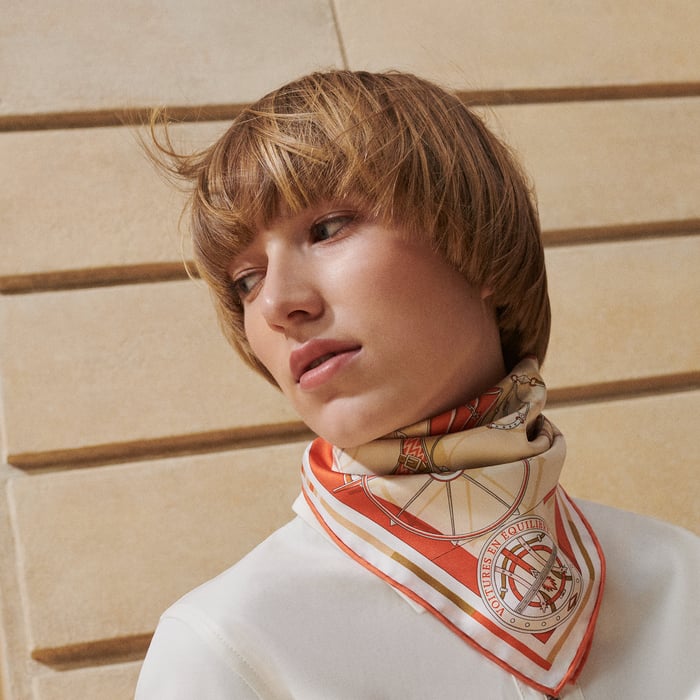 Voitures En Equilibre Scarf 45