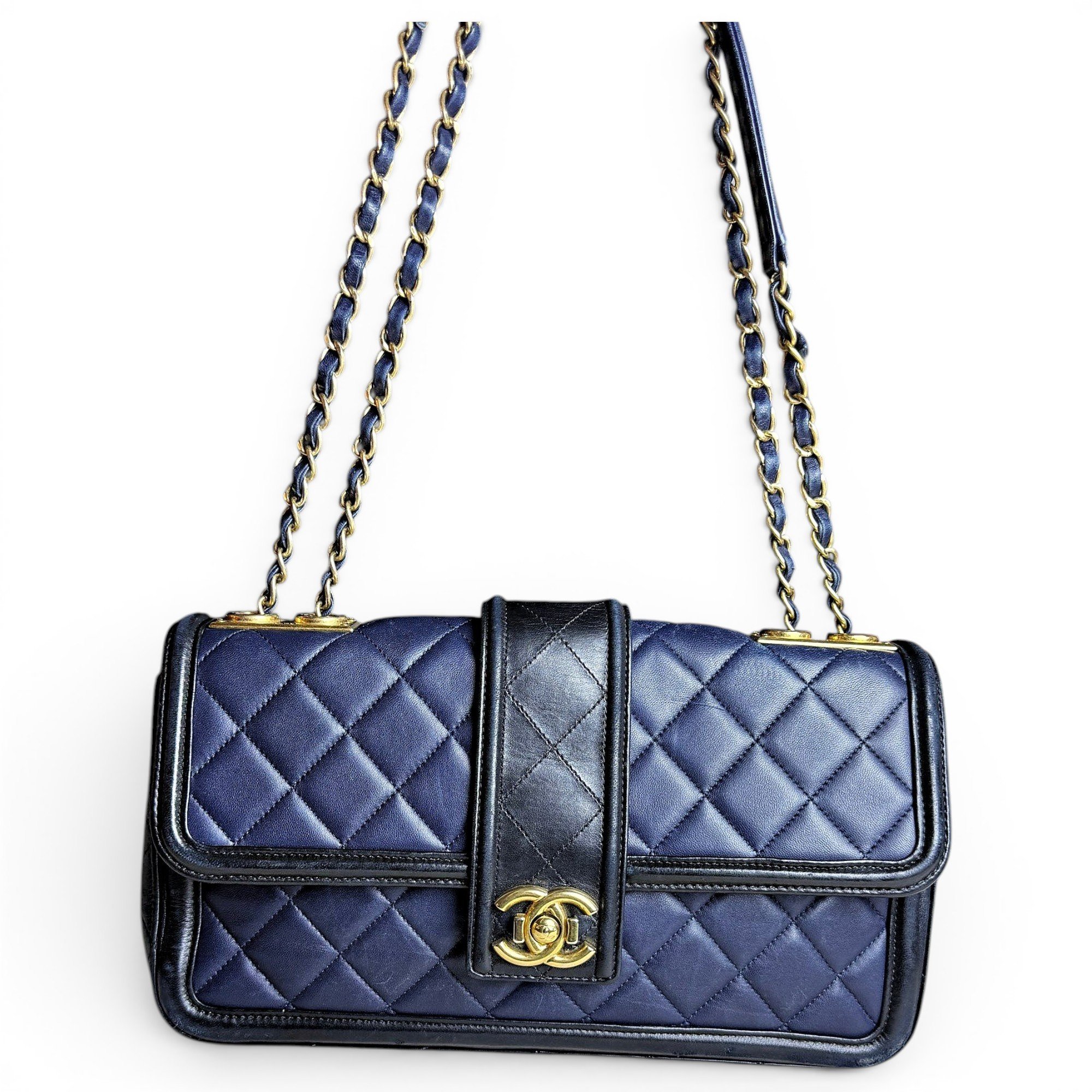 Timeless/Classique leather crossbody bag