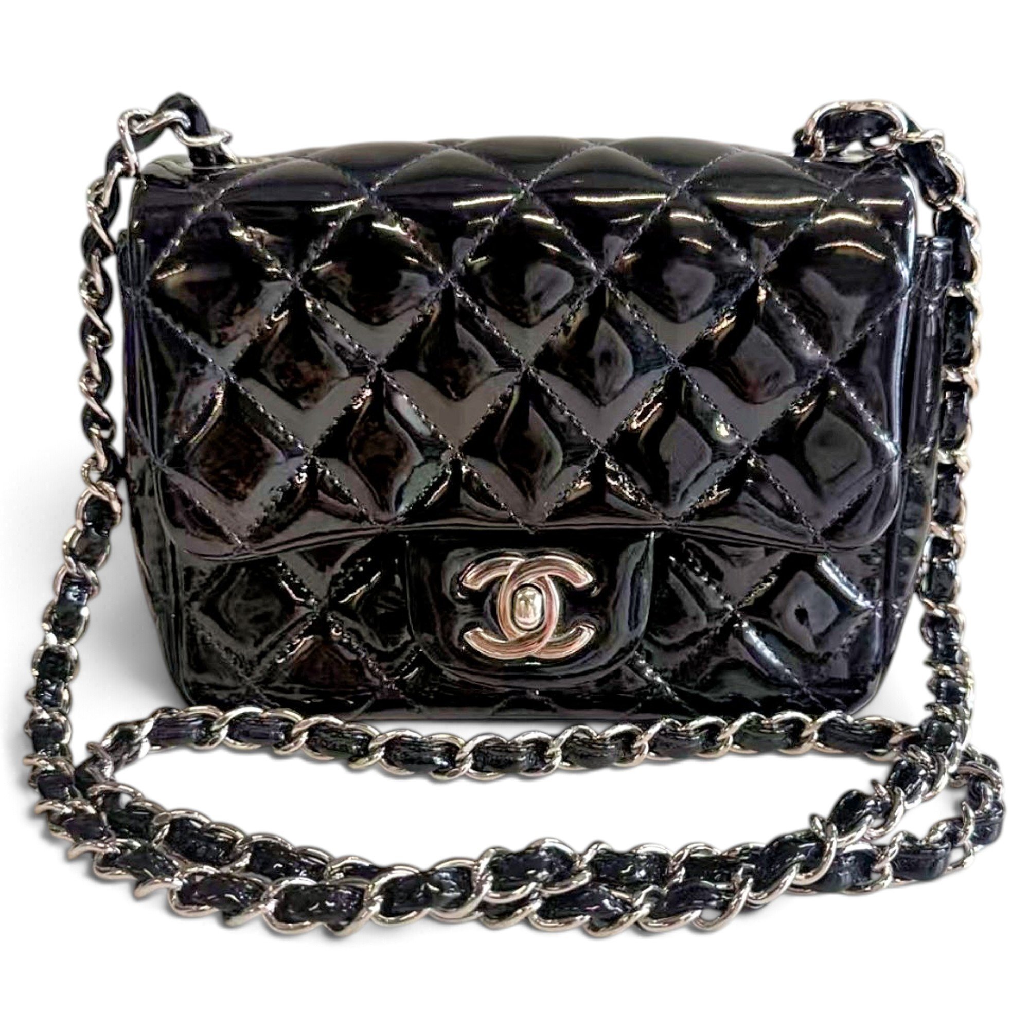 Timeless/Classique patent leather handbag