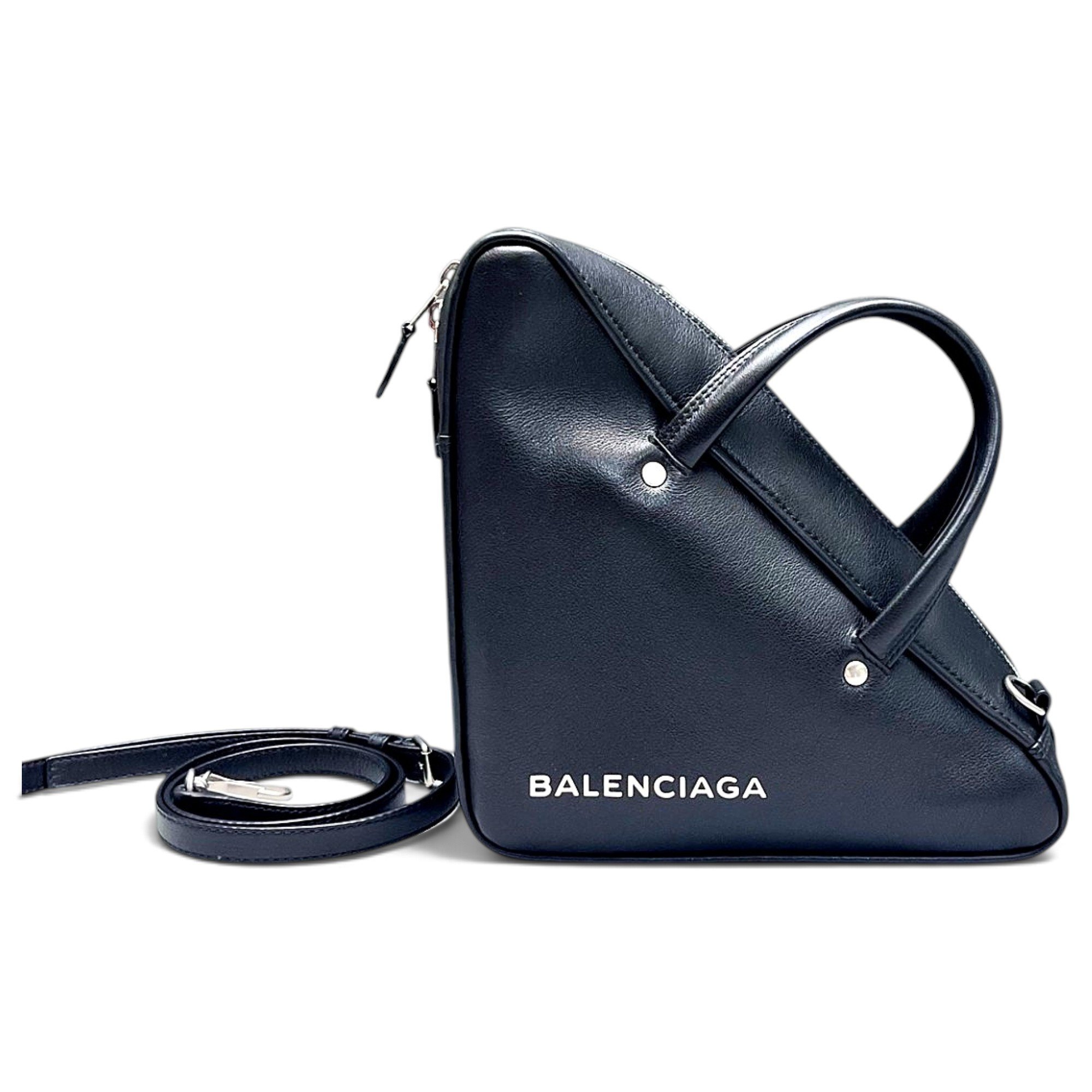 Triangle leather handbag