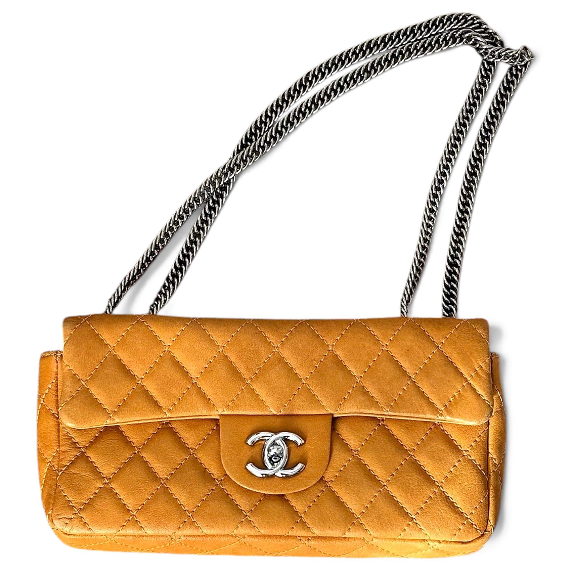 Timeless/Classique leather handbag