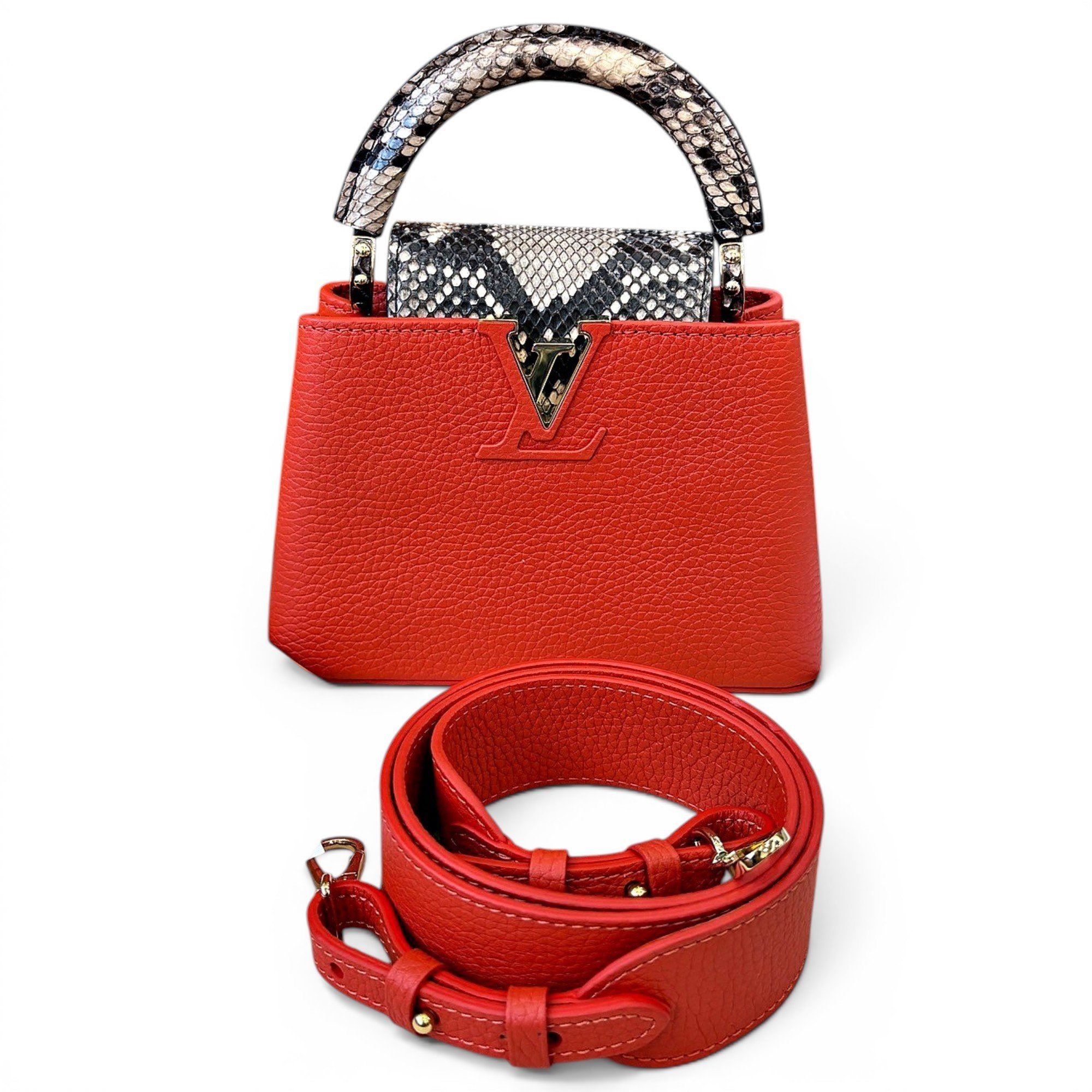 Capucines leather handbag
