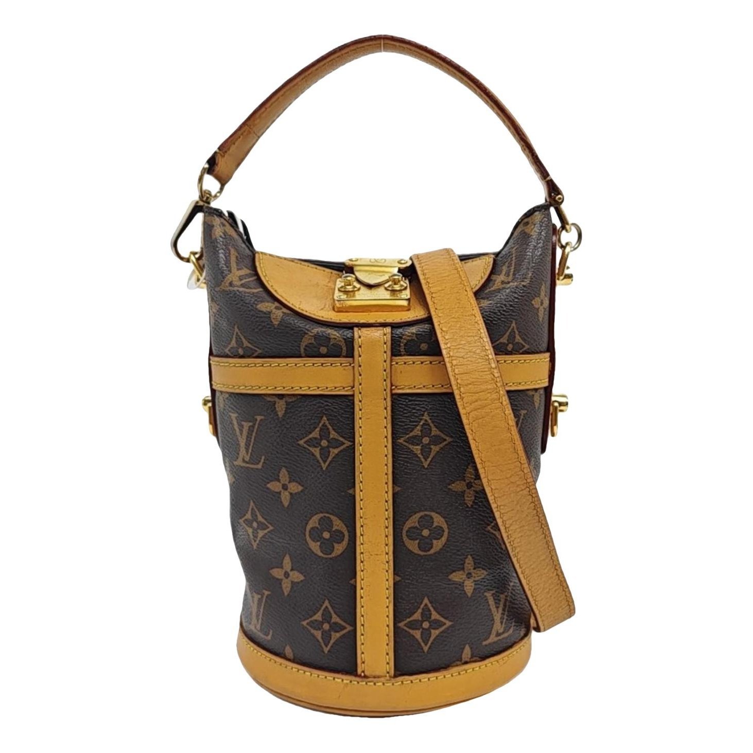 Duffle leather handbag