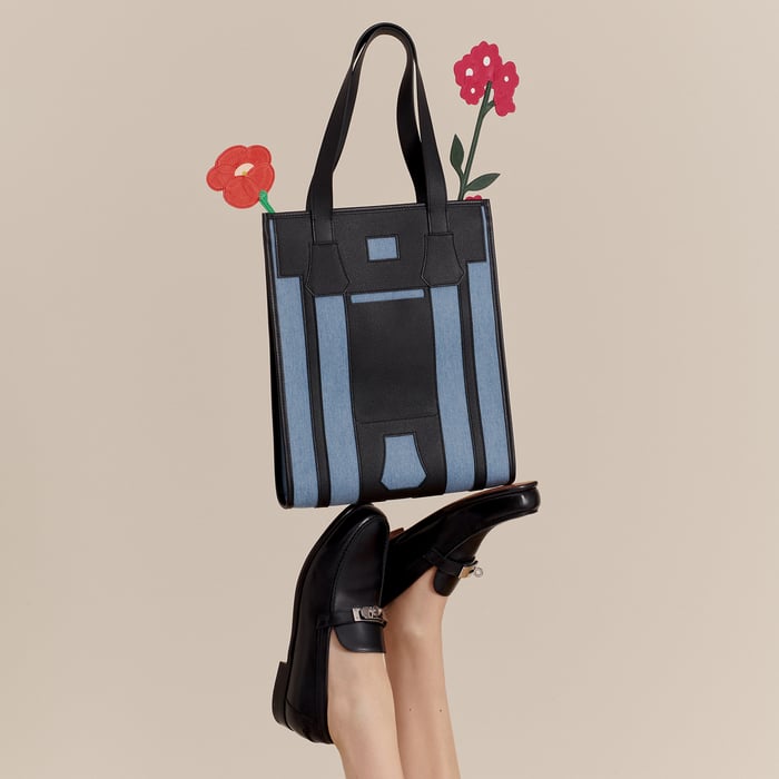 Random Bell Tote Bag