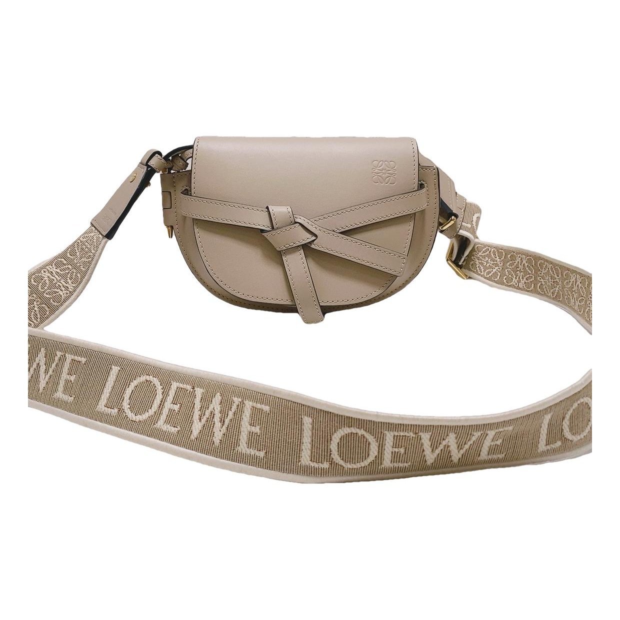 Gate leather handbag