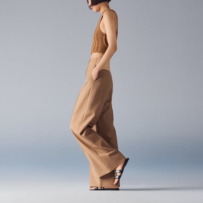 Noir Oran Sandal