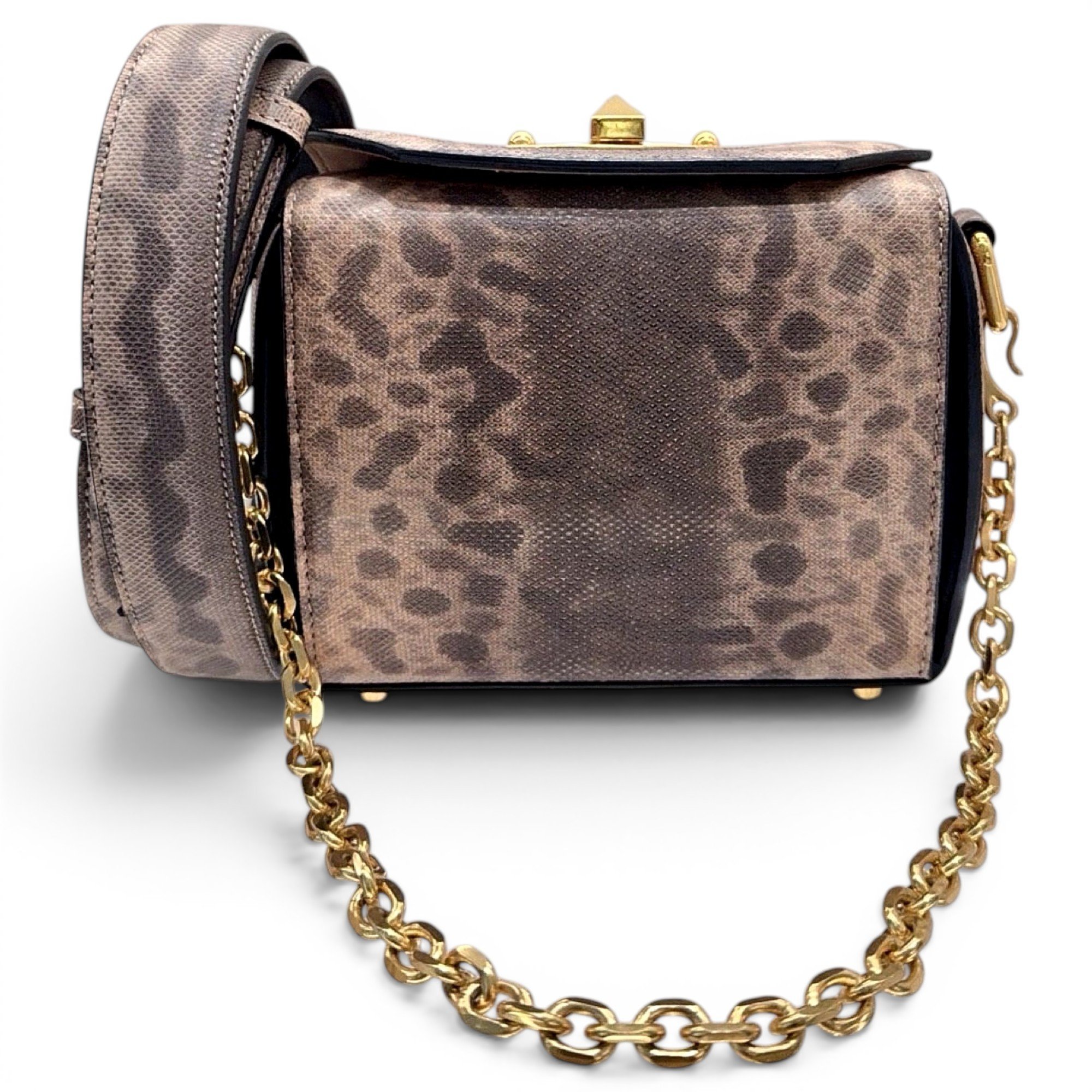 Box 16 leather crossbody bag